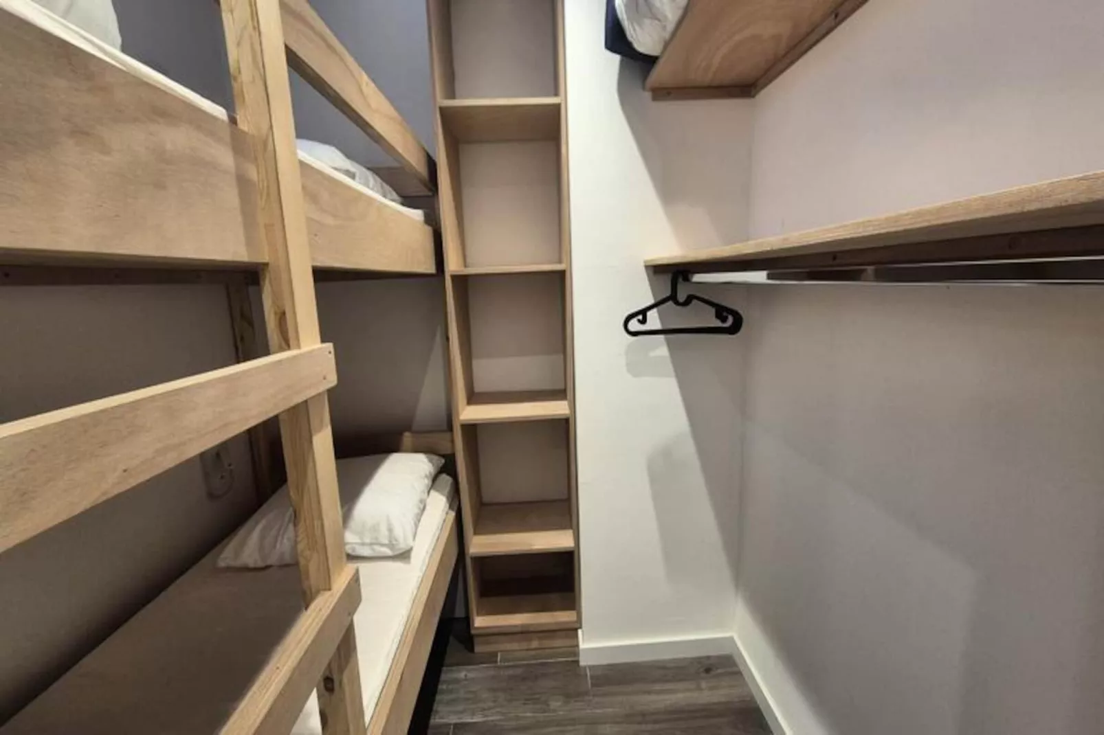 Résidence Bec Rouge-Untagged