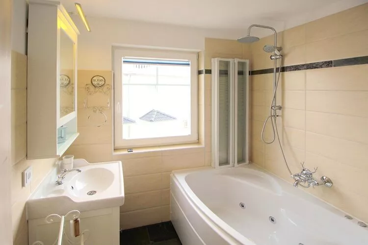 Doppelhaushälfte Olpenitz-Villa Libelle 93 qm 5-6 Pers-Bathroom