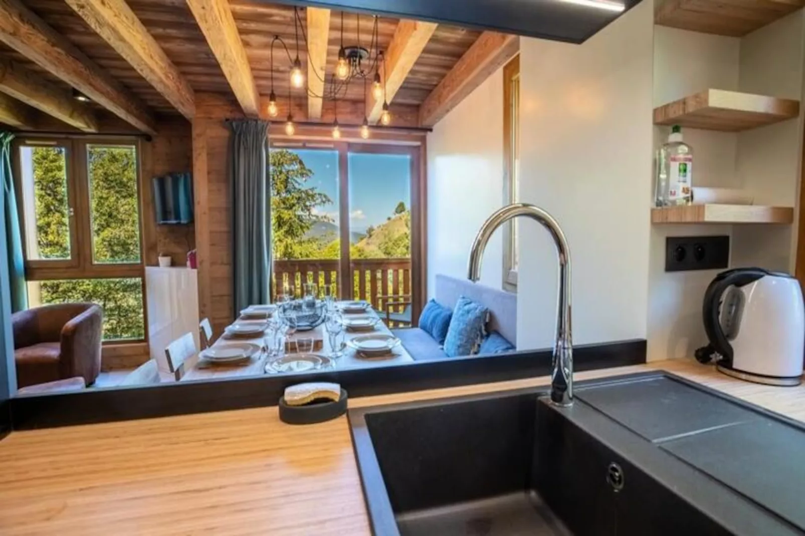 Hauts De Chantemouche 17 - Untagged