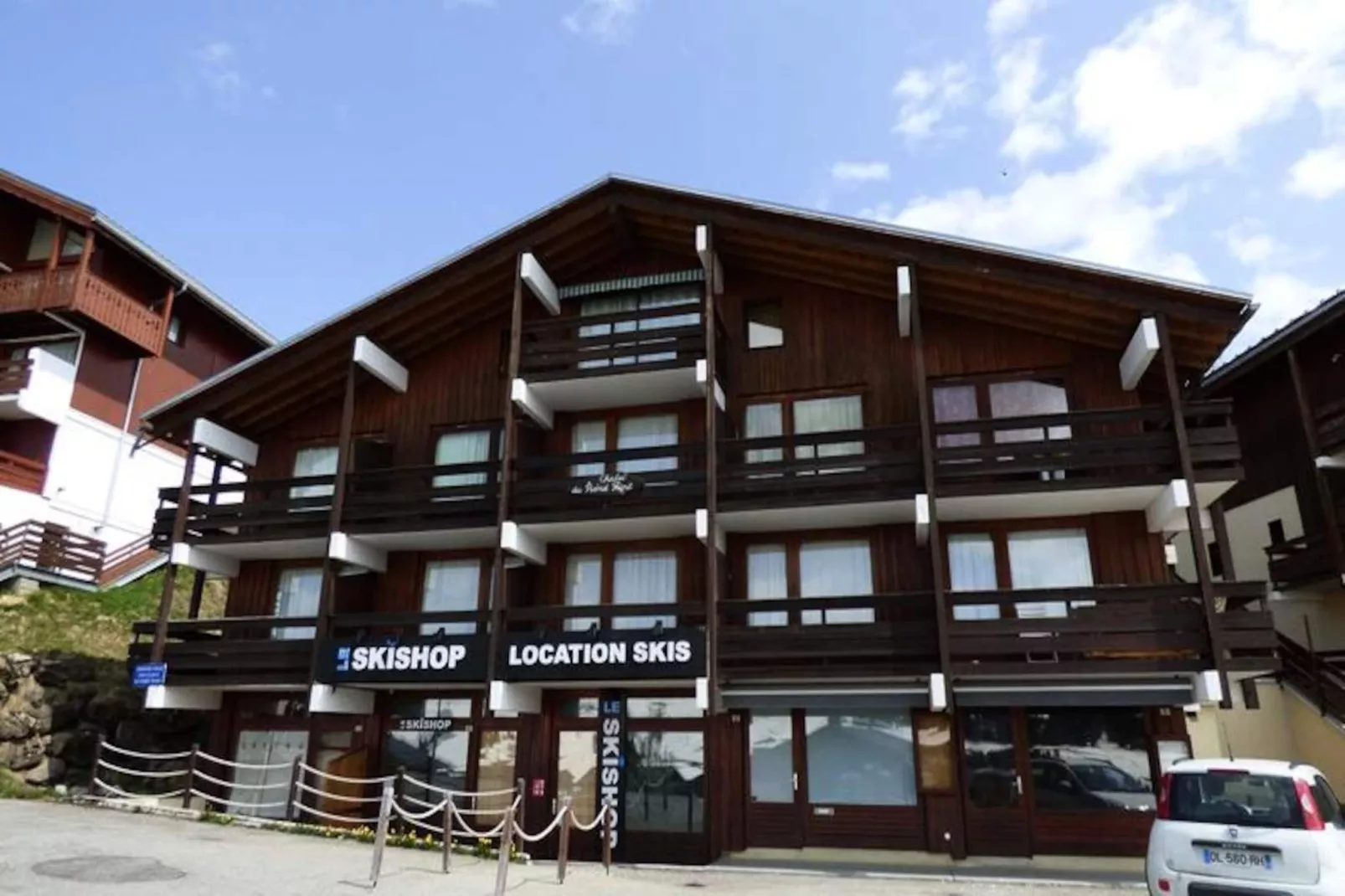 Résidence Rond Point-Non tagué