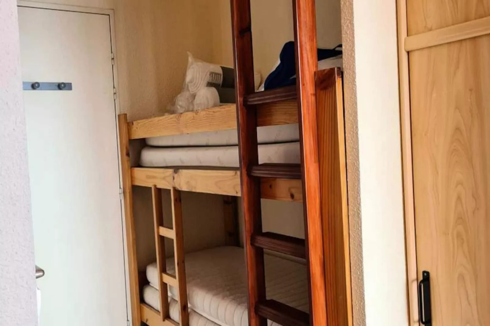 Résidence Fond Blanc - Non tagué