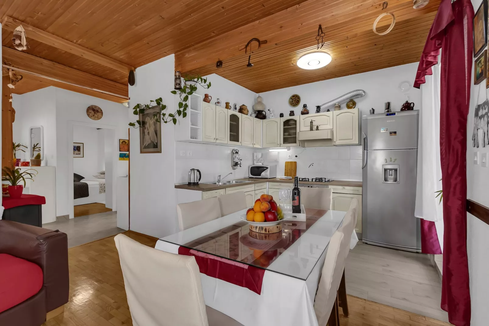 Apartments Kata - Three Bedroom Apartment with Balcony-Kitchen