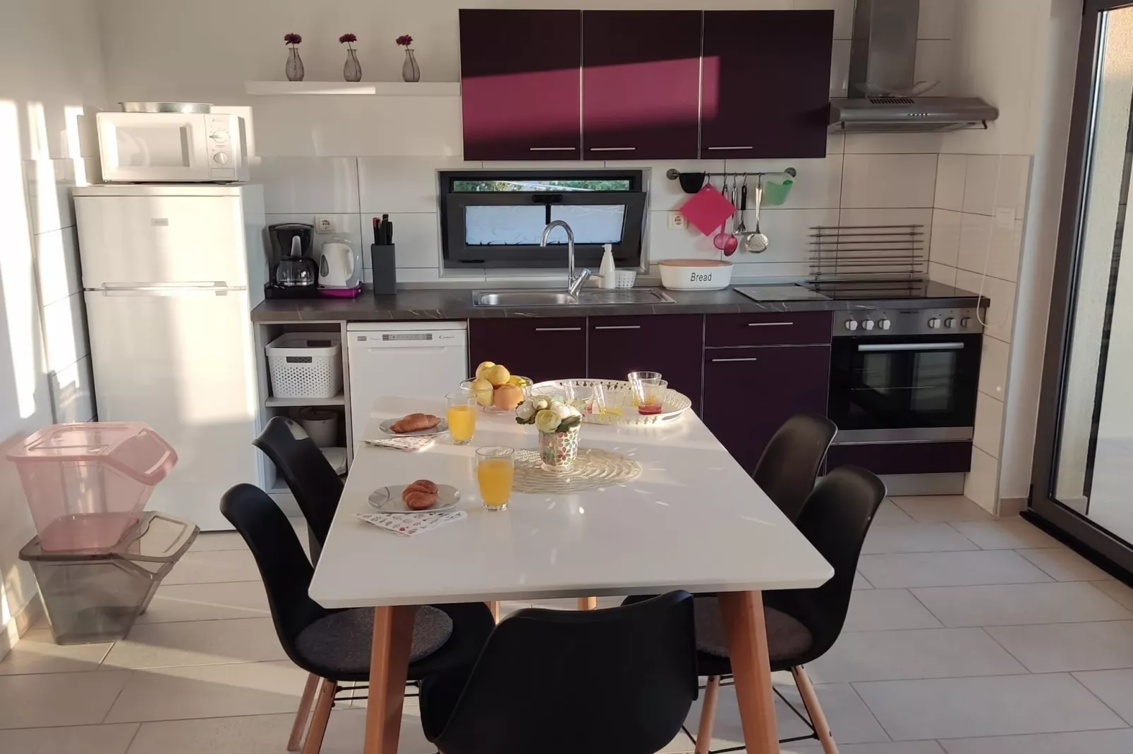 Apartment Cvita & Roza - Two Bedroom Apartment with Balcony and Sea View (Roza) (A1)-Kitchen