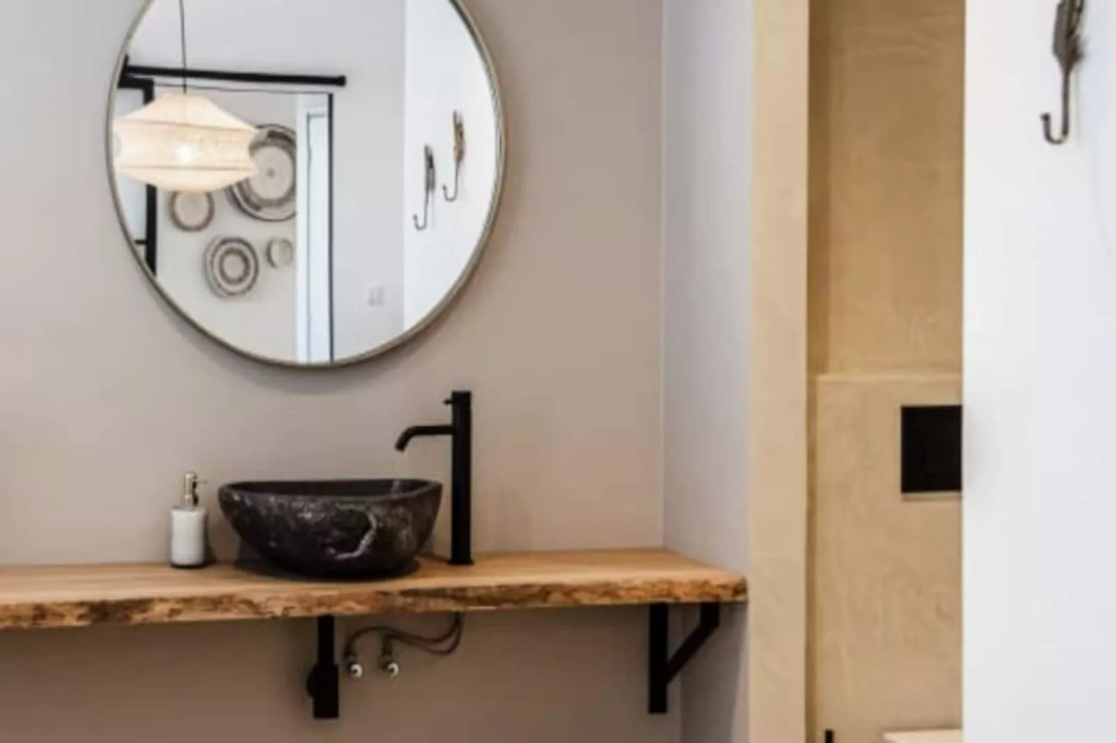 Marley&rsquo;s Beachhouse Apartment-Untagged