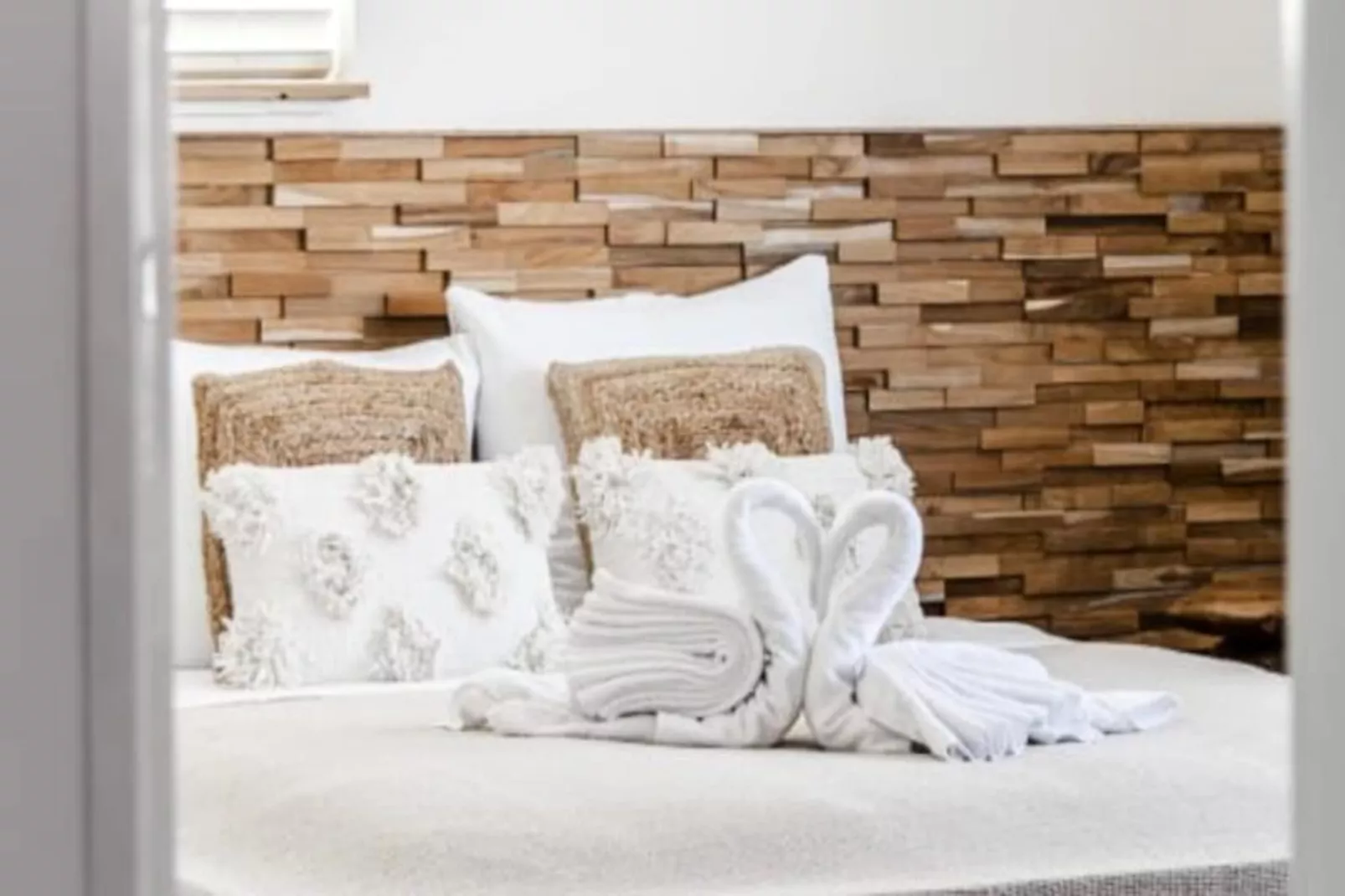 Marley&rsquo;s Beachhouse - Luxury Guest Room With Balcony-Untagged