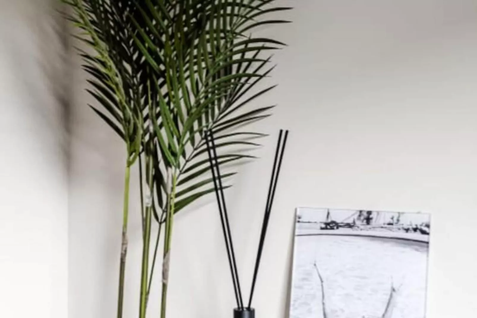 The Garden Suite-Non tagué