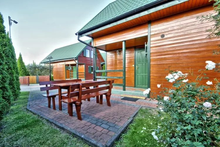 Domki pietrowe dla max 5 osób Karwia-Terrasse / balcon