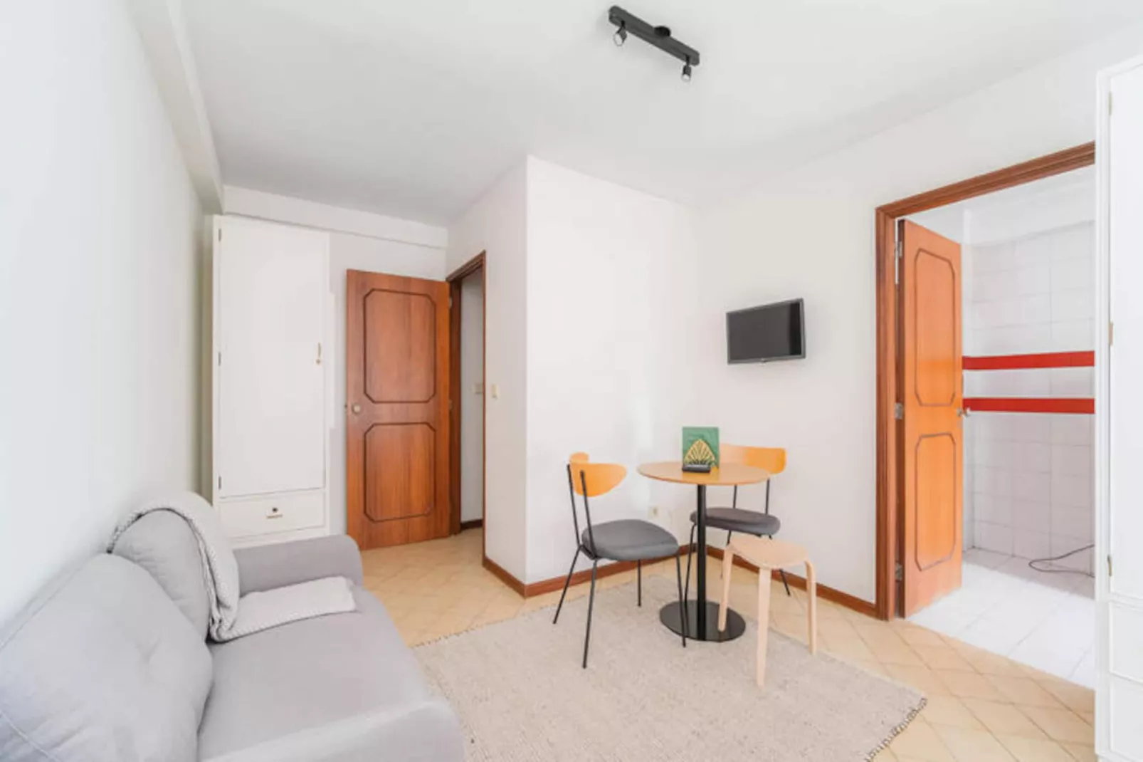 Studio à Porto-Non tagué