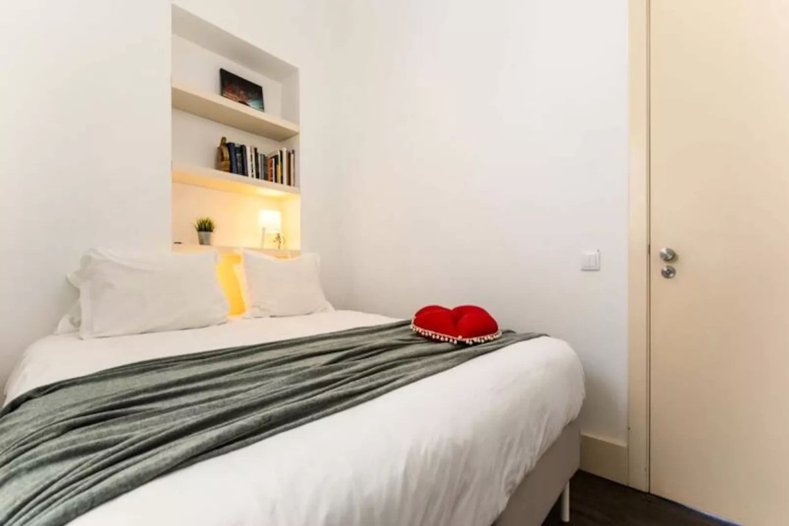 Dourada Townhouse - Olh&atilde;o-Non tagué