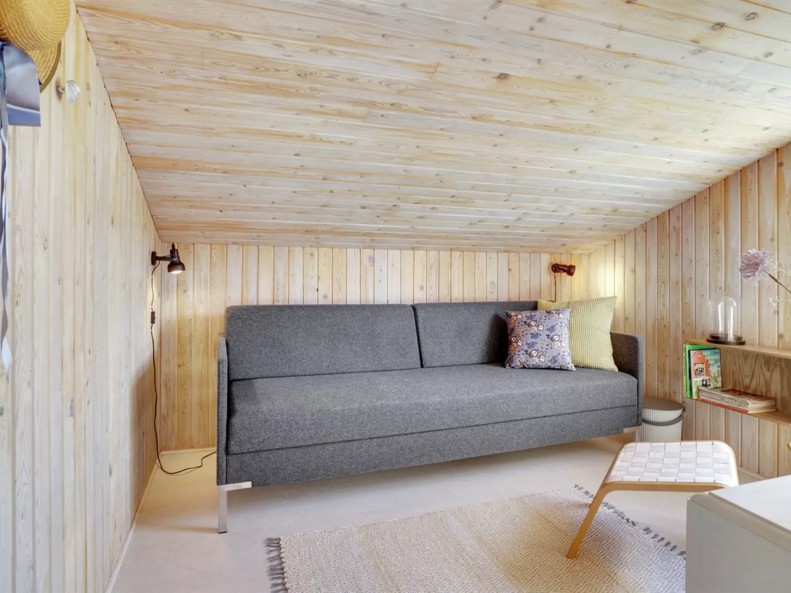 "Mea" -  from the sea-Inside