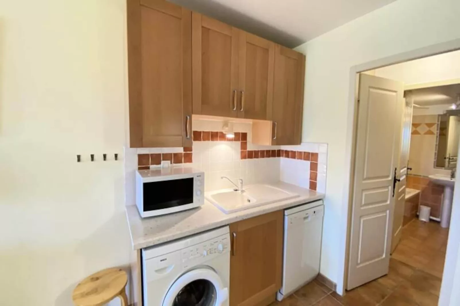 04b5 : Beau Studio Dans Un Mas Proven&ccedil;al - Piscine-Nicht zugeordnet