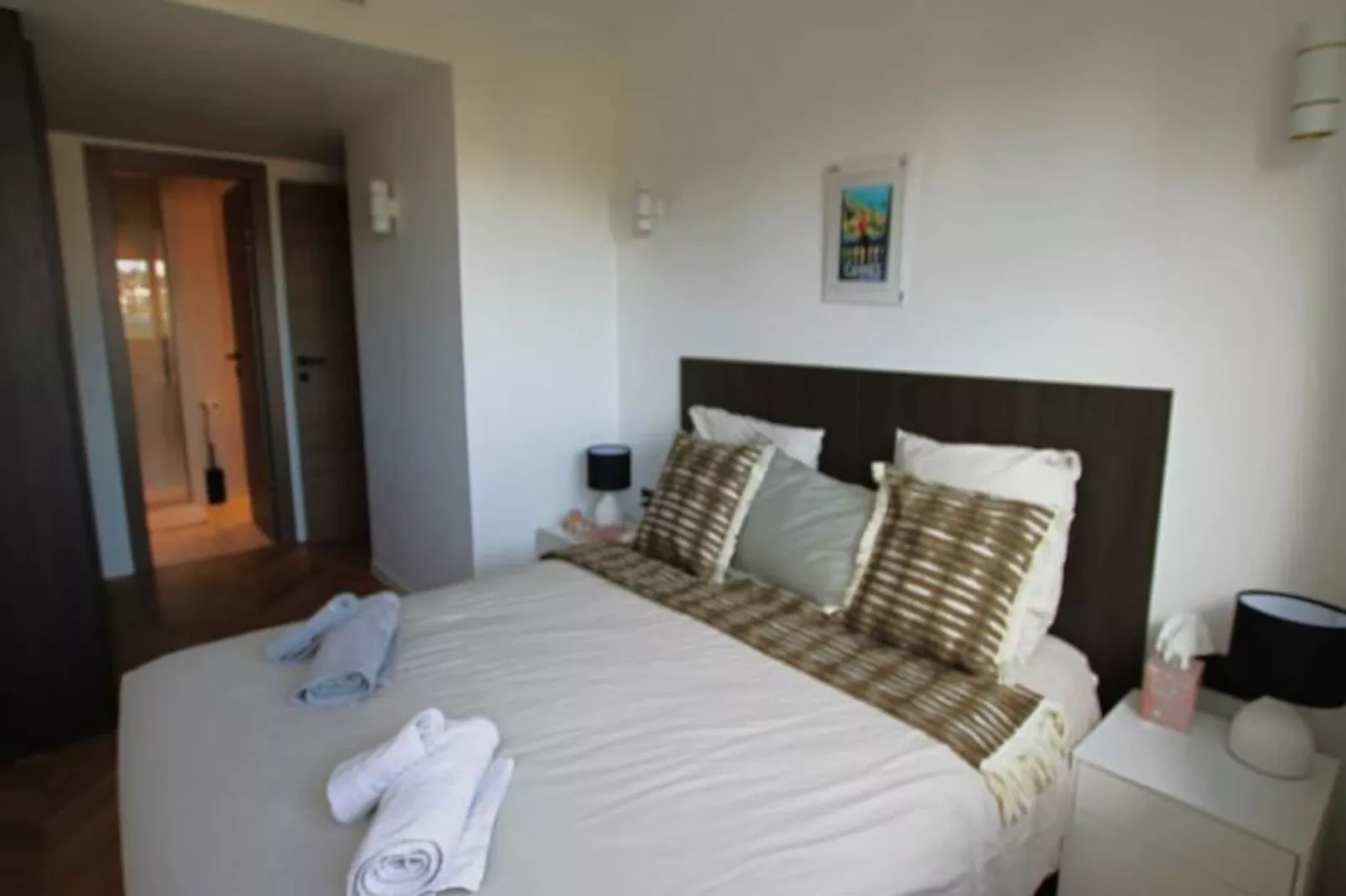 Résidence Appartement 3 Chambres En Suite De 105 M2 Sur Bld Croisette-Non tagué