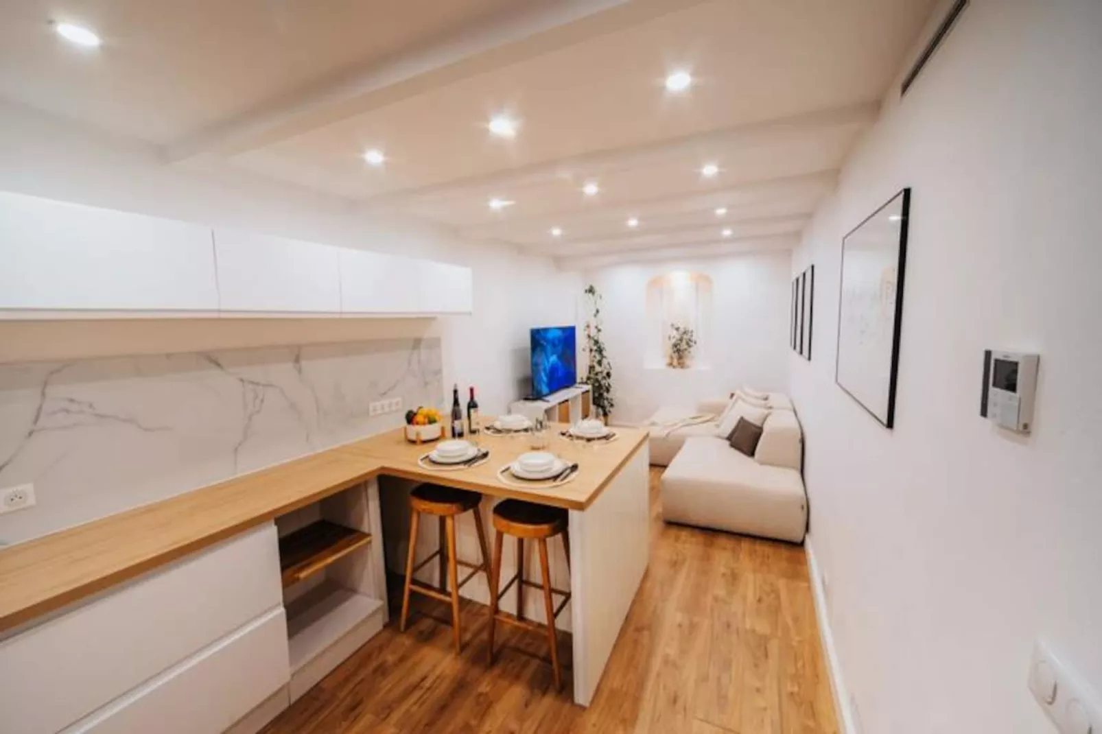 Résidence Charmante Maisonnette Entièrement Rénovée Dans La Vieille Ville D'antibes-Non tagué