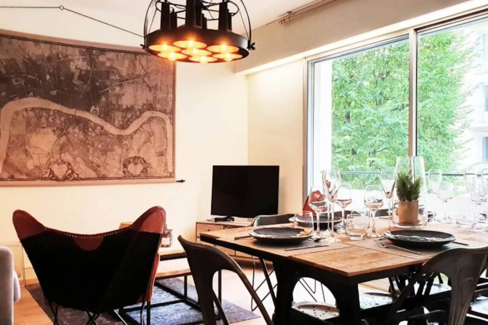 🦋 The Butterfly - Standing ****-Nicht zugeordnet