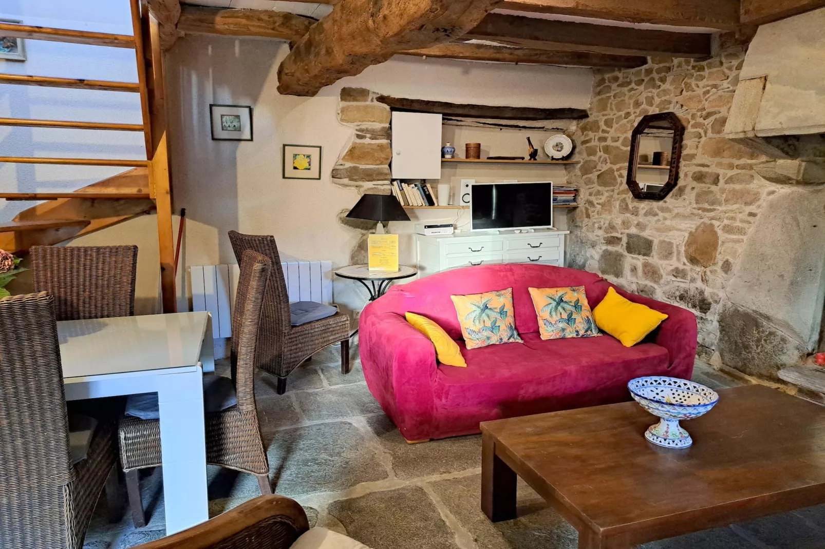 Granitsteinhaus in Guimaëc-Living room