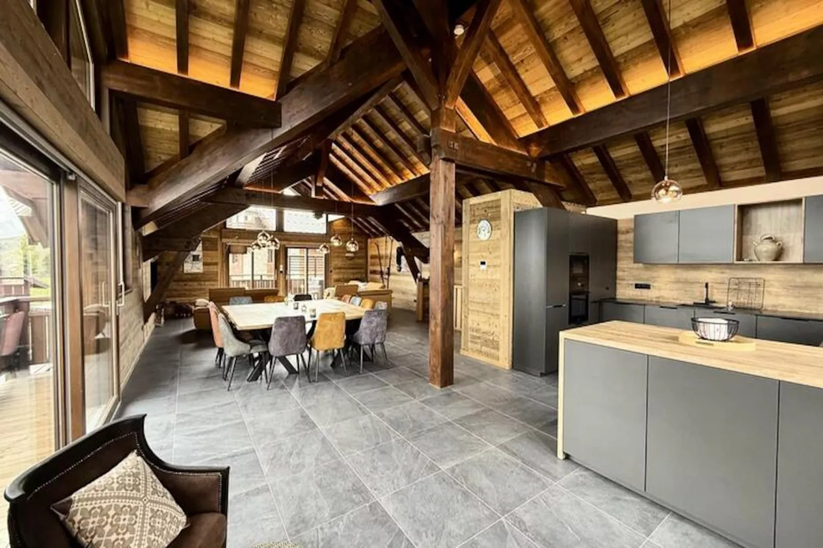 Résidence Complexe Aiguilles-Untagged