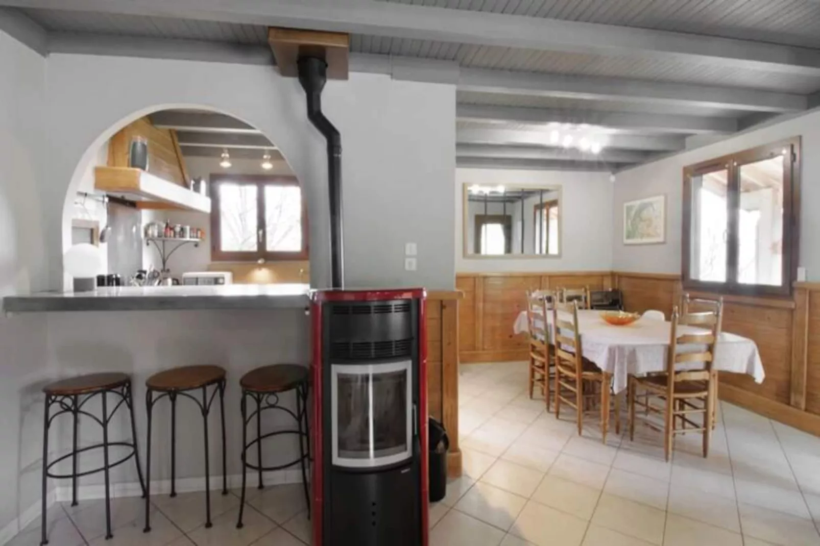 Le Petit Belv&eacute;d&egrave;re: Chalet Avec Piscine & Vue Lac-Untagged