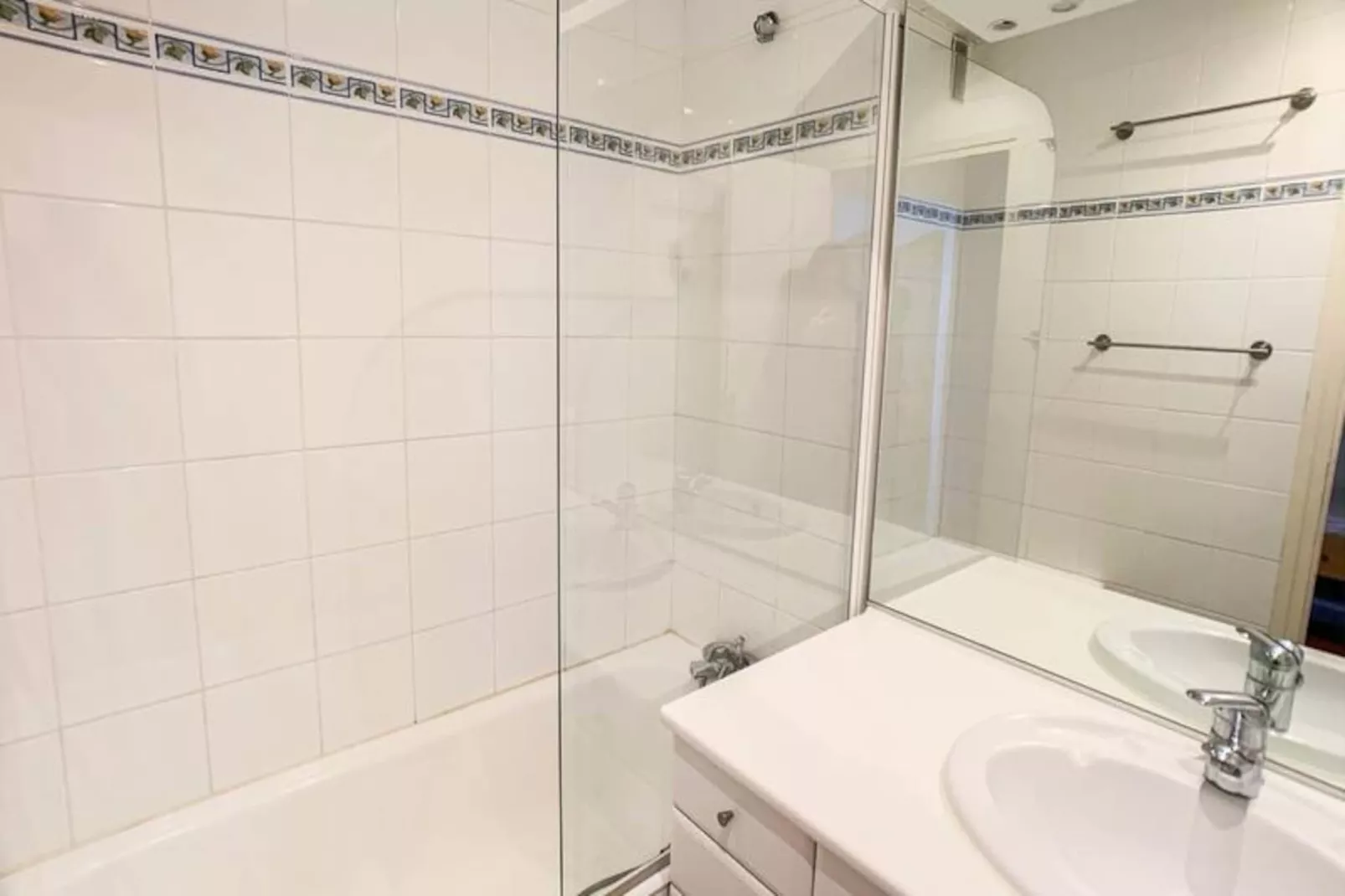 Résidence Bec Rouge-Untagged