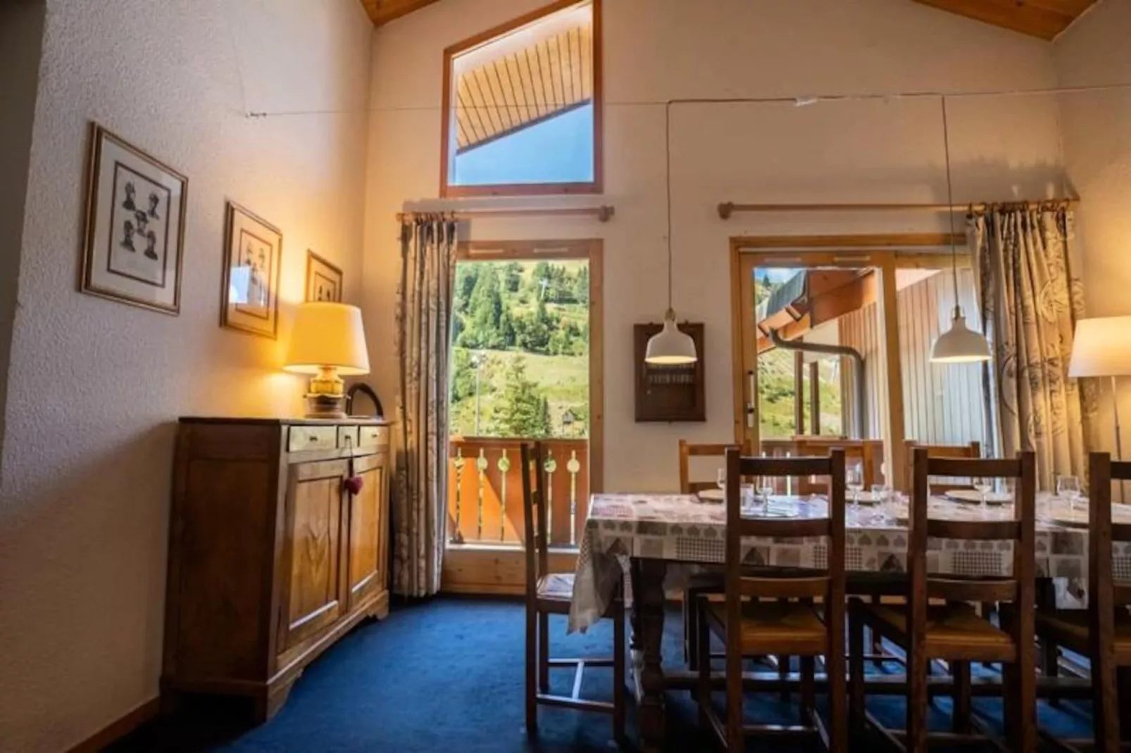 Sherpa 18 Sur Le Front De Neige De Mottaret-Untagged