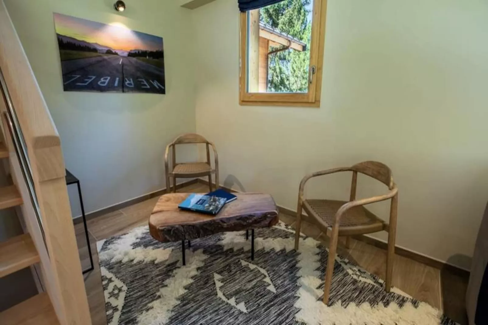 Chalet Chebi-Untagged