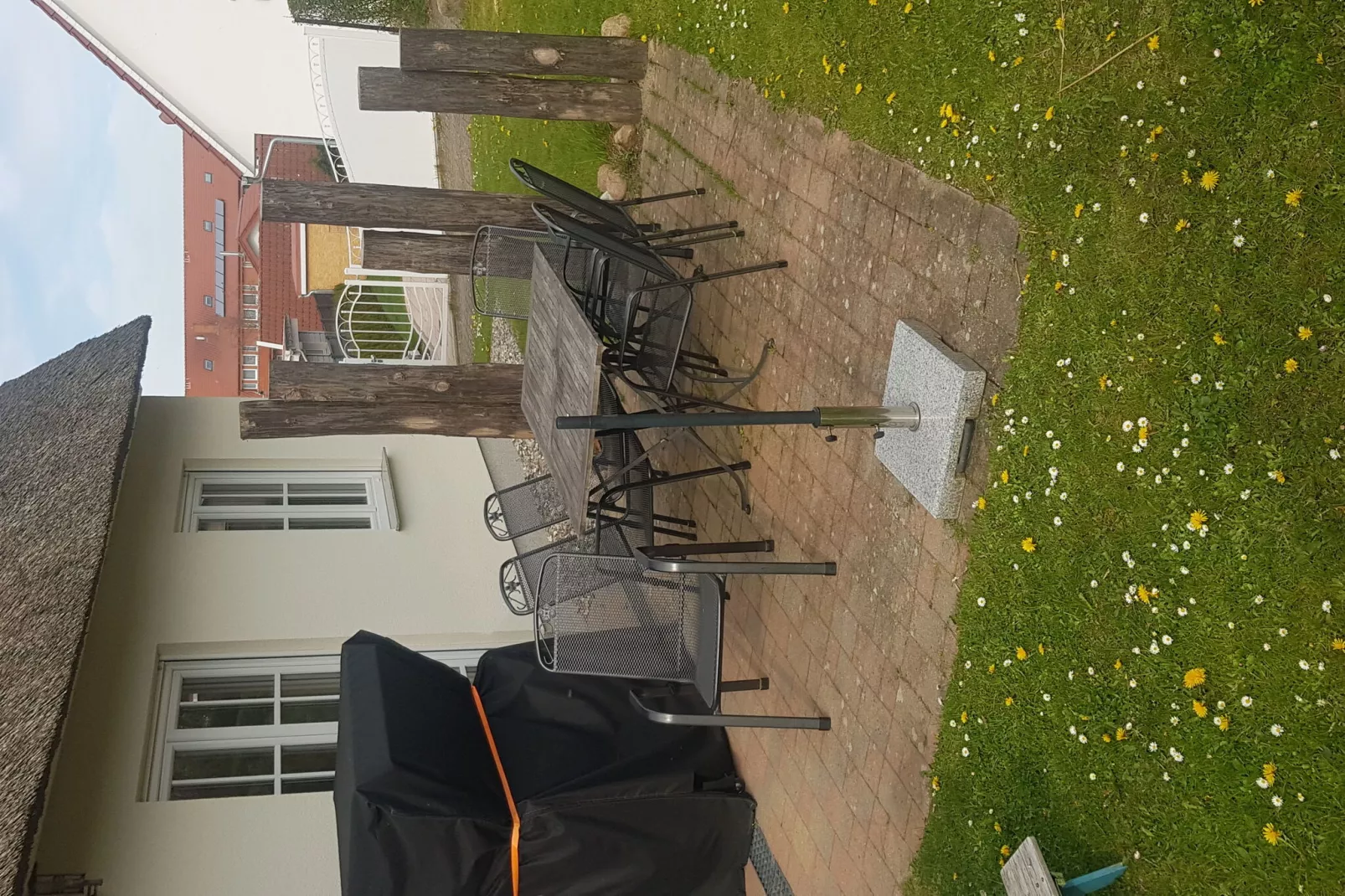 Ferienhaus Reetglück Wohlenberg-Terrace balcony