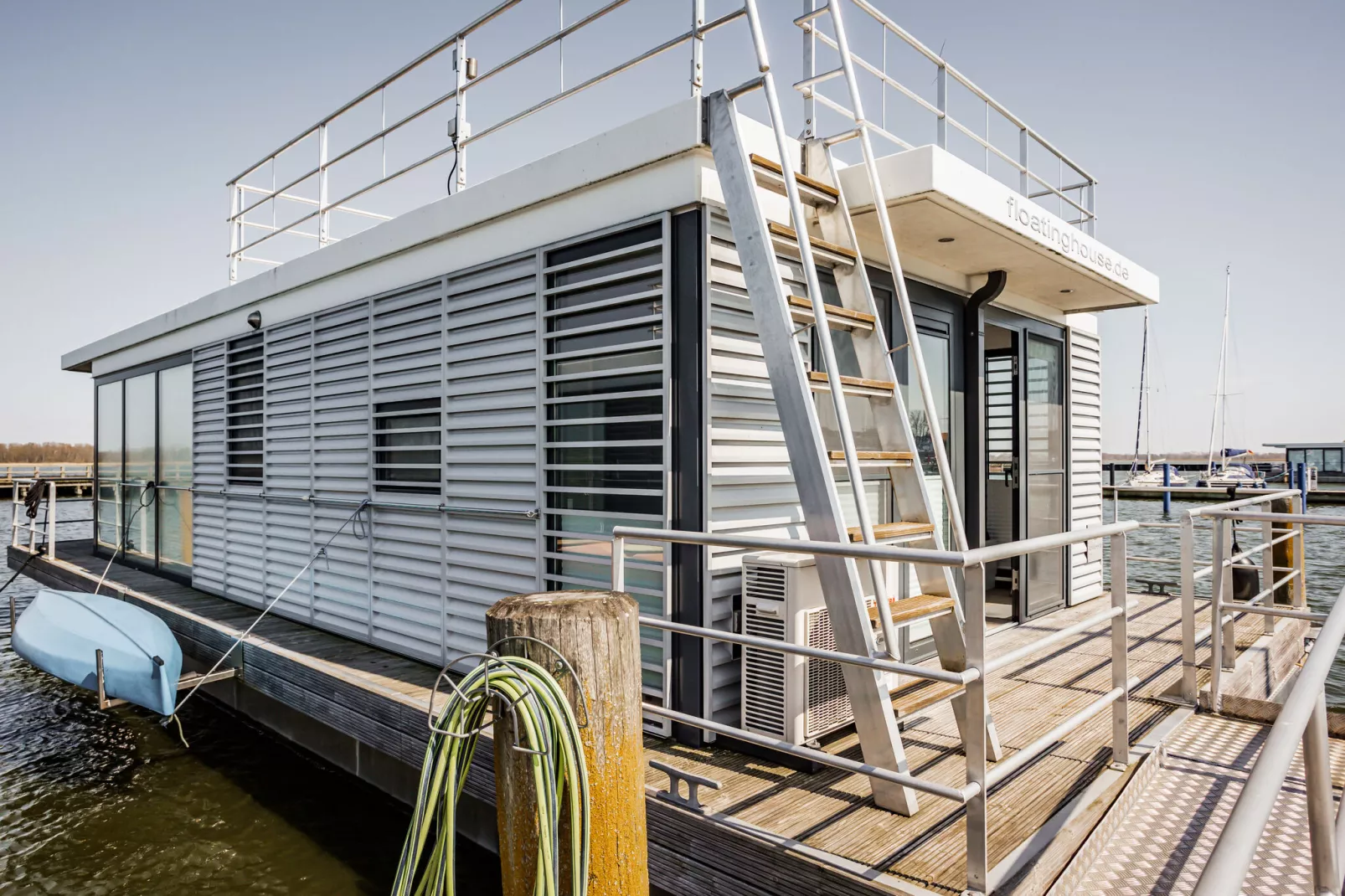 Houseboat Floating House Küstennebel 2 44 m²-Exterior summer