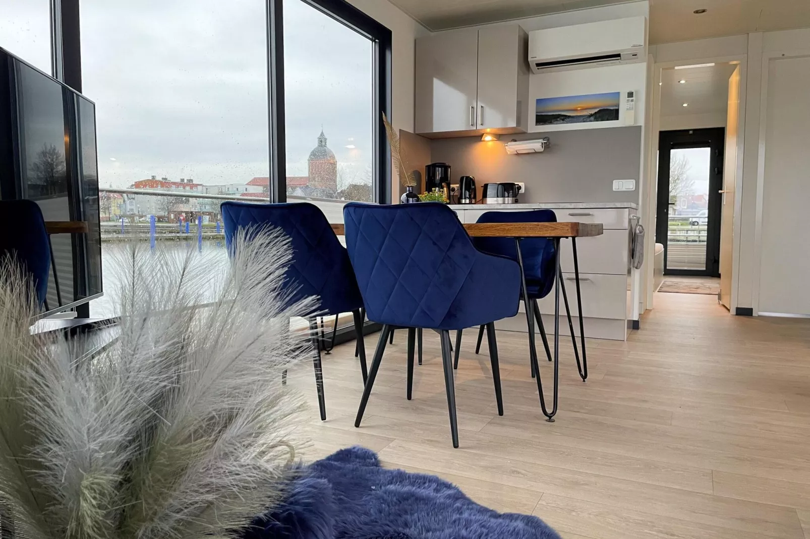 Houseboat Floating House Küstennebel 2 44 m²-Dining room