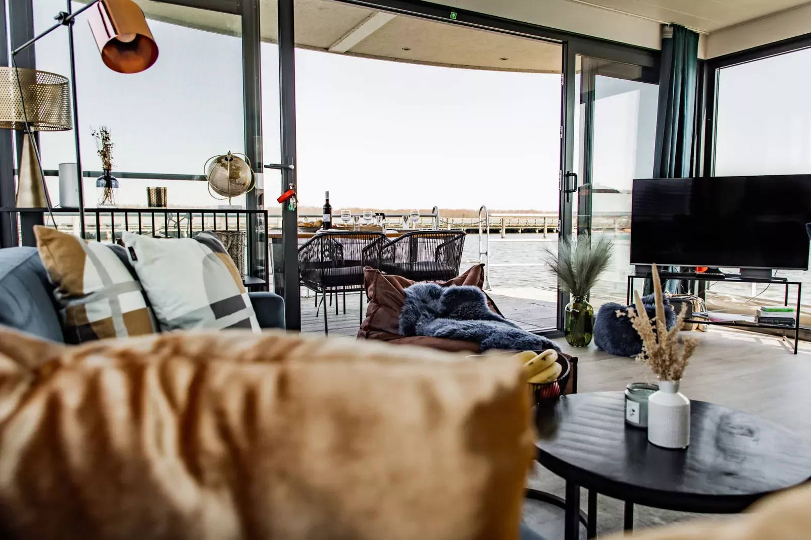 Houseboat Floating House Küstennebel 2 44 m²-Living room