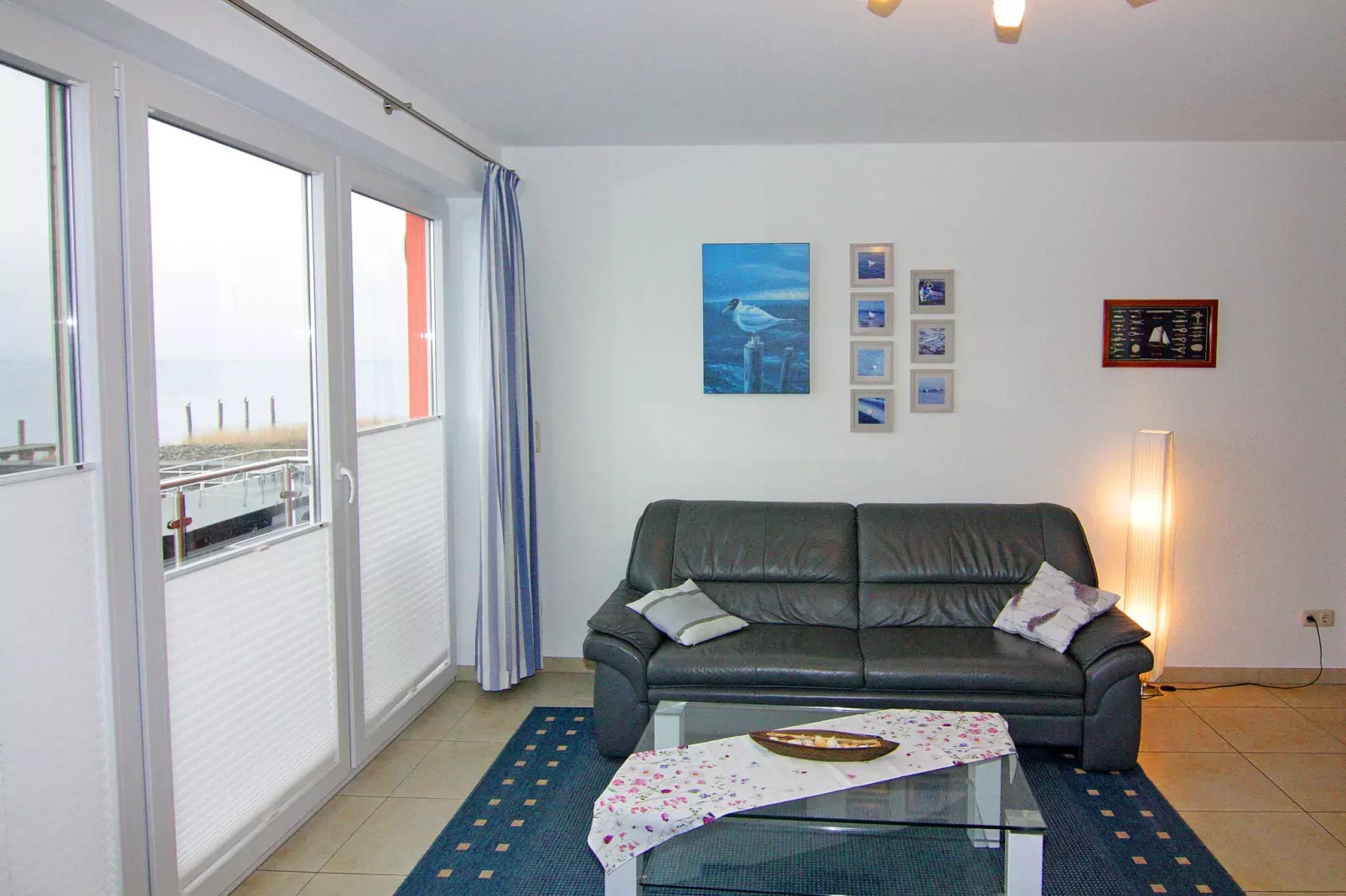 Ferienwohnung Seemöwe im Fährhaus Vieregge-Living room
