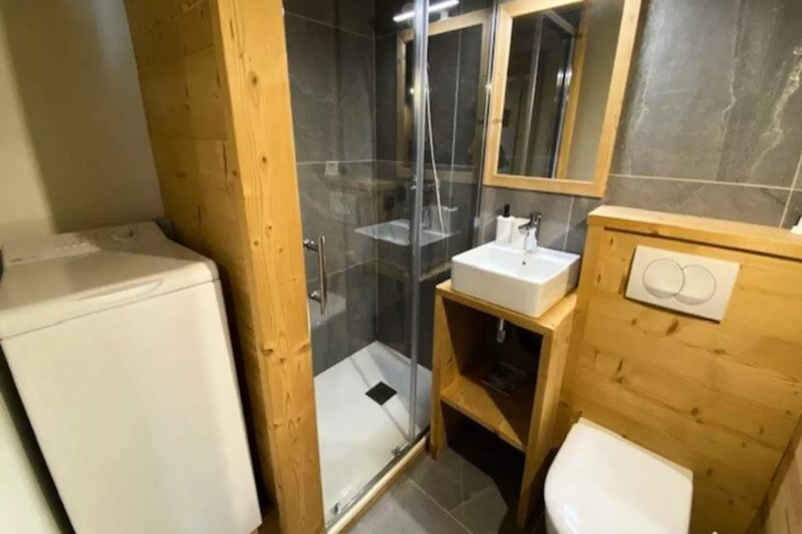 Chalet De Lessy B-Non tagué