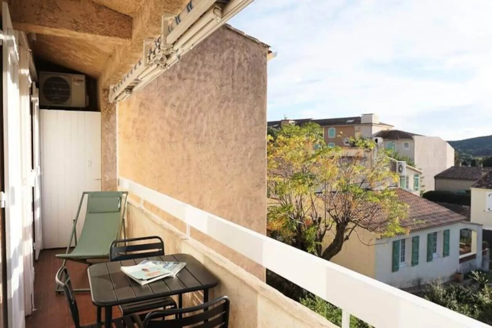 Résidence Appartement Lumineux En R&eacute;sidence Avec Terrasse-Untagged