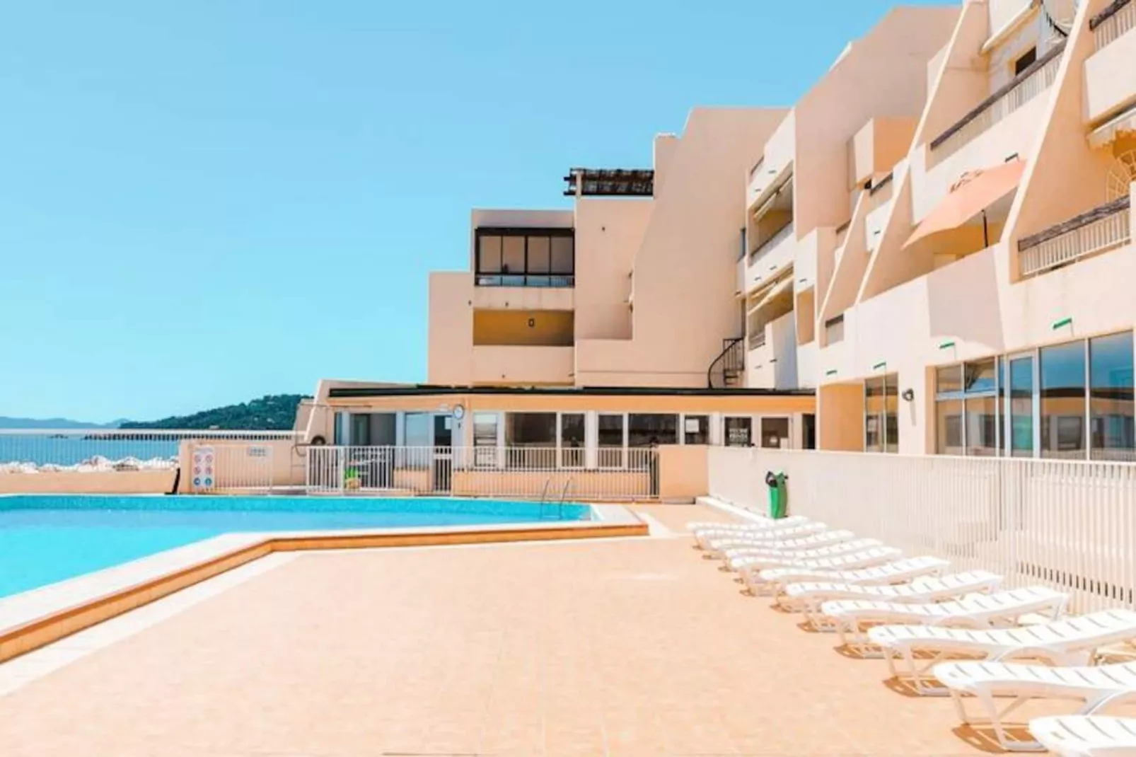 Résidence Superbe Appartement Sur Le Port De La Favi&egrave;re-Untagged