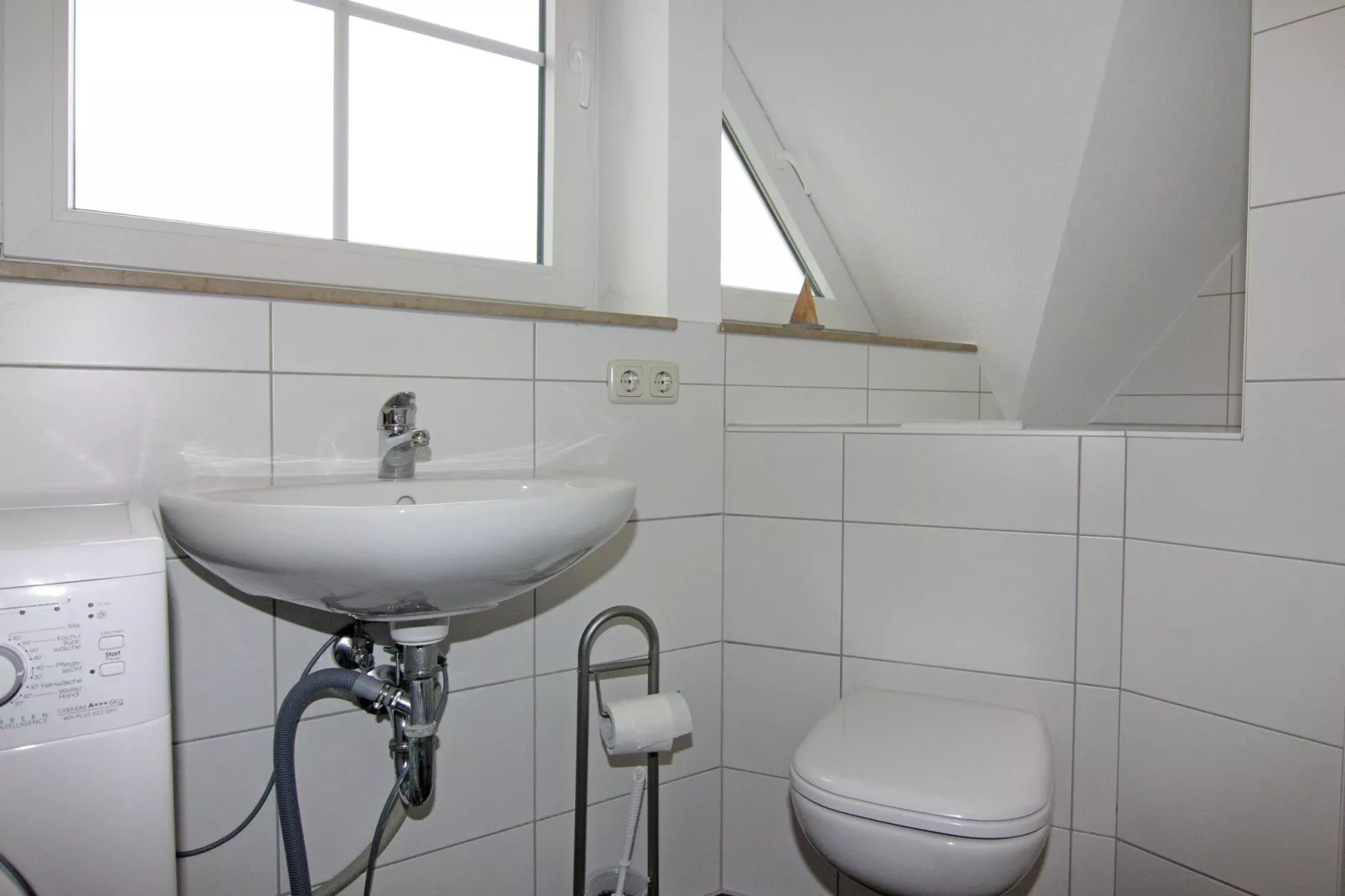 Ferienwohnung Seemöwe im Fährhaus Vieregge-Bathroom