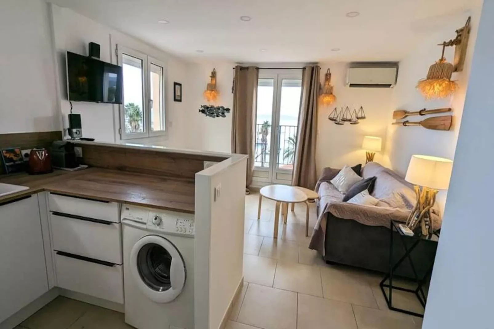 Résidence Balcon Des îles D'or. T2 Front De Mer Plein-centre-Nicht zugeordnet