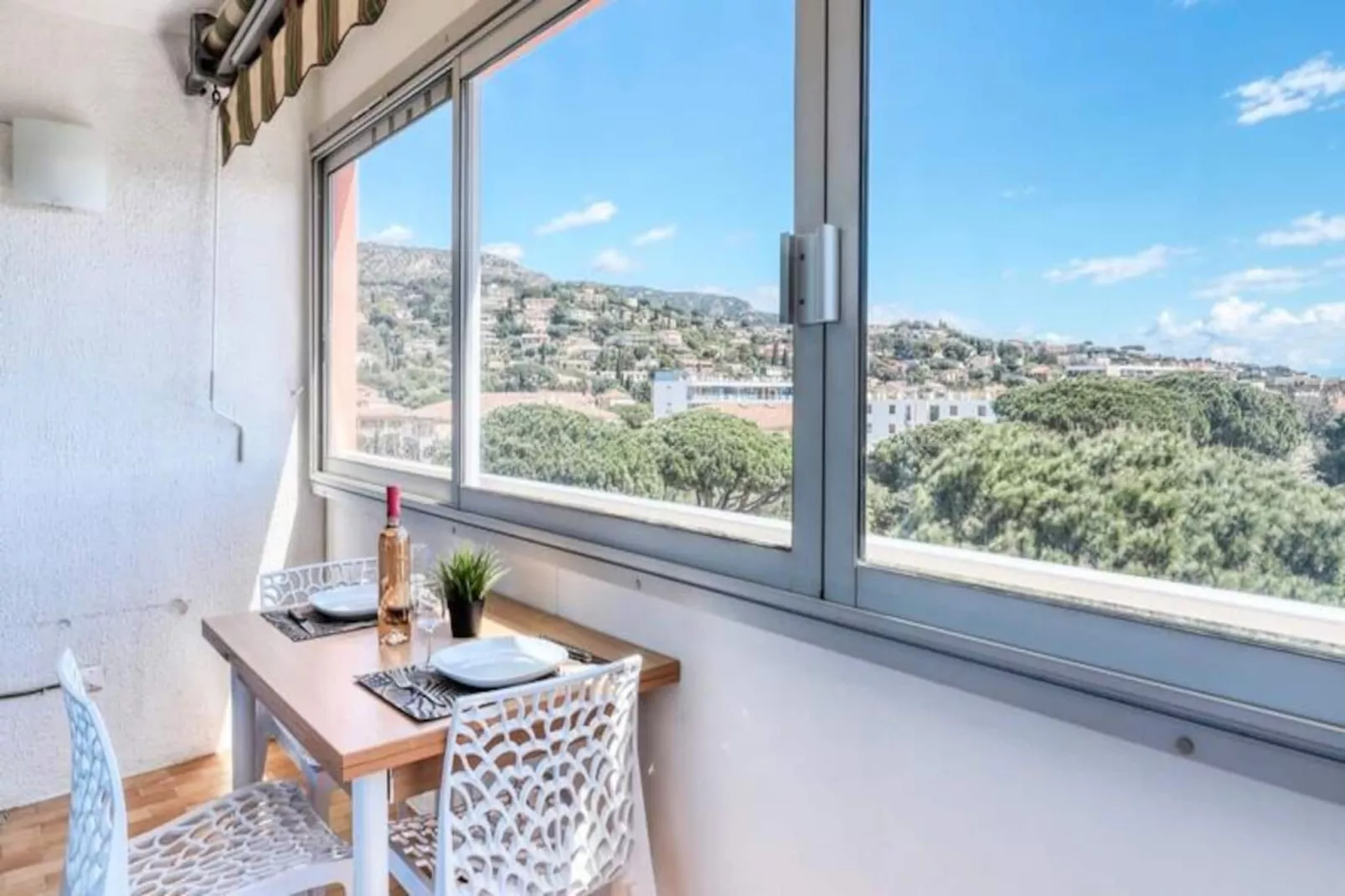 Résidence T2 &agrave; 600 M De La Plage ! Climatis&eacute;-Non tagué