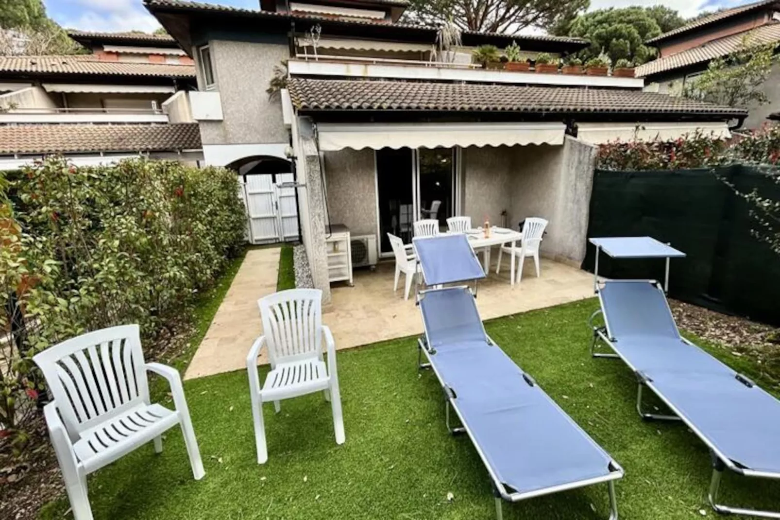Résidence Appartement Avec Jardin - Cavali&egrave;re-Untagged