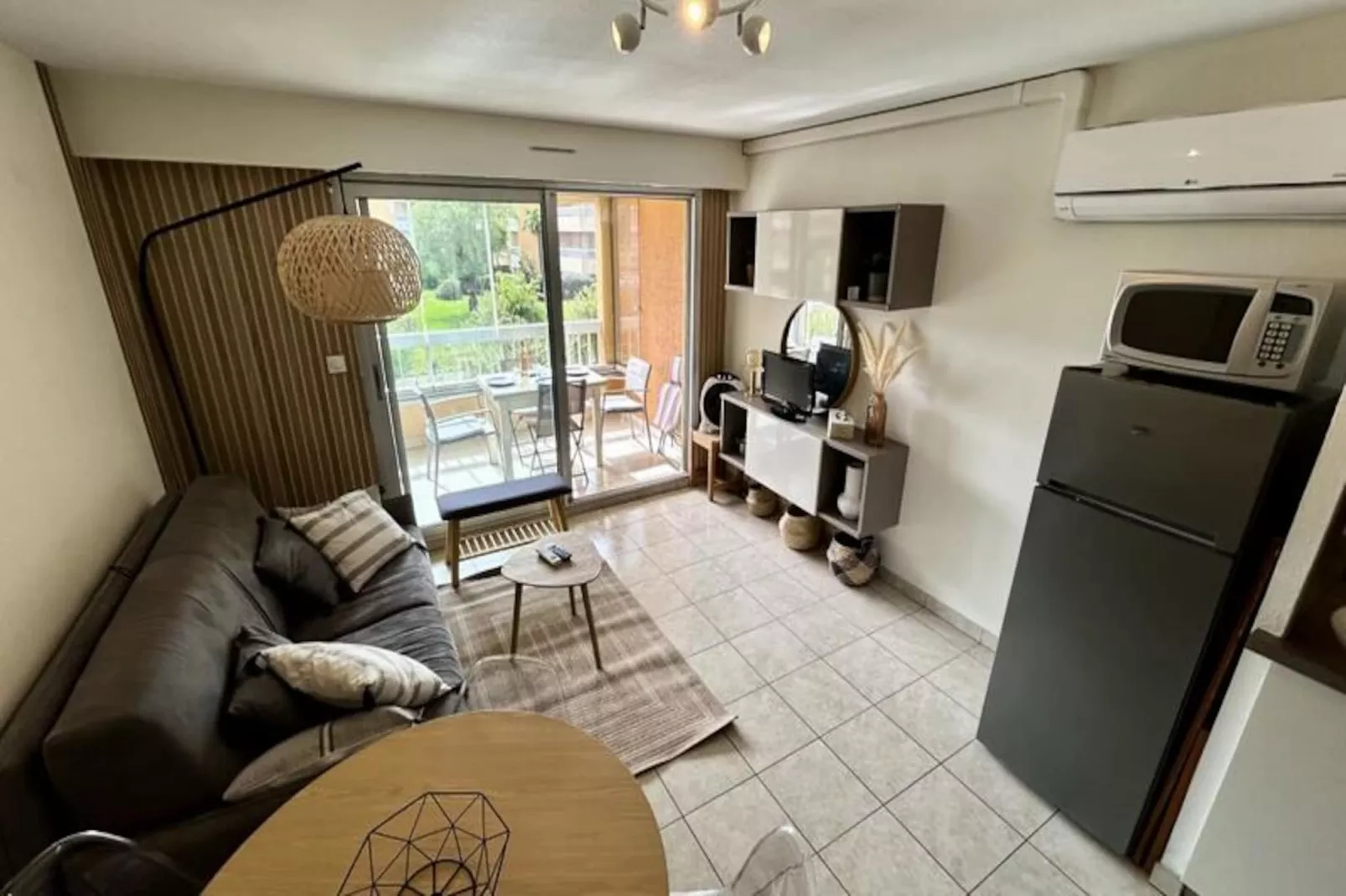 Résidence Appartement T2 Au Lavandou &ndash; Piscine, Parking & Proche Plage-Non tagué