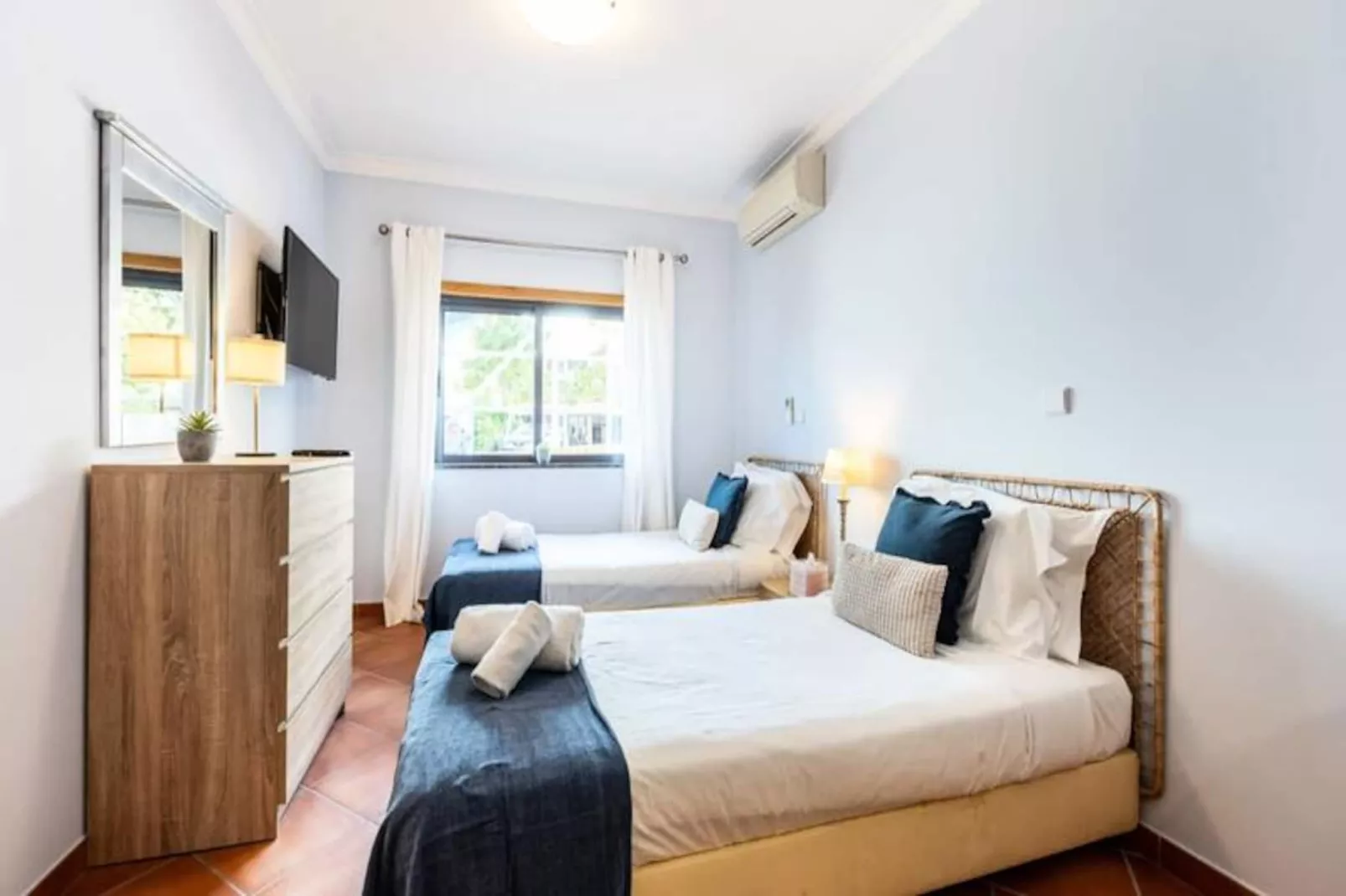 Studio Dona Ana-Untagged