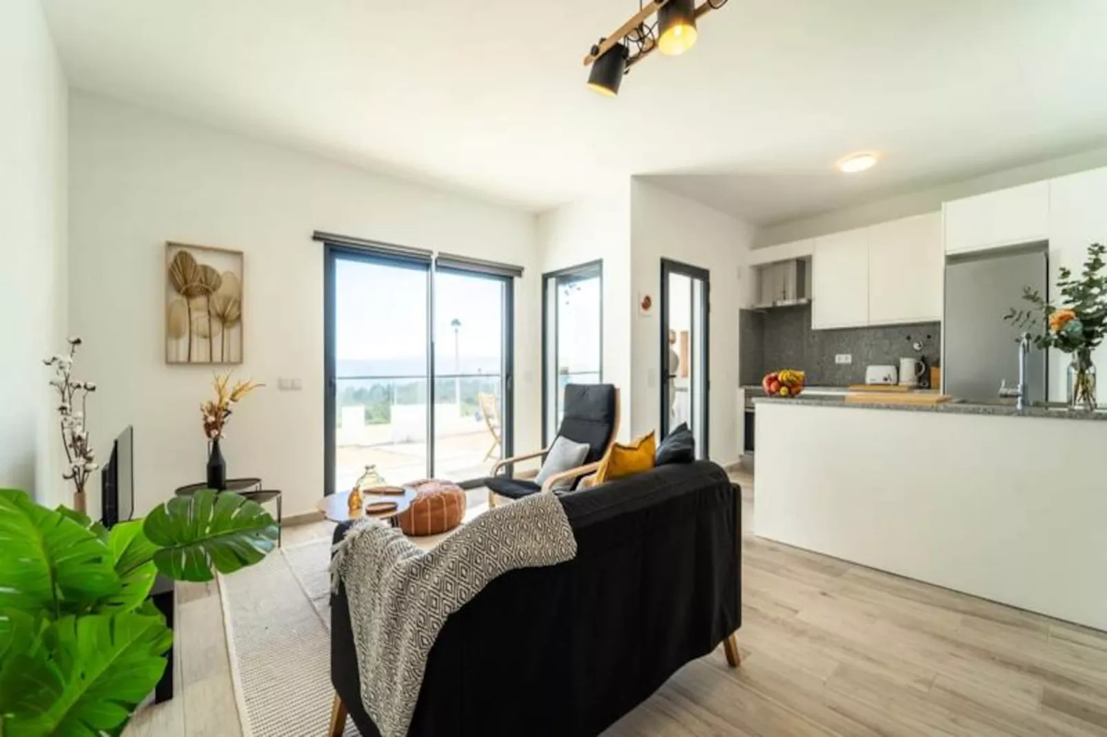 Apartment Nascer Do Sol-Untagged