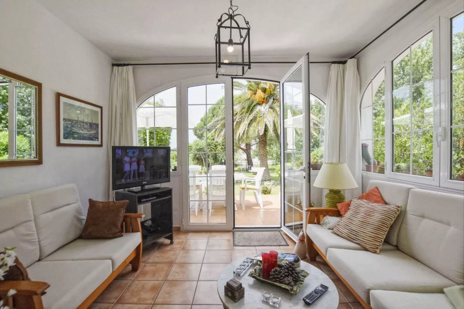 Tórtolas-Living room