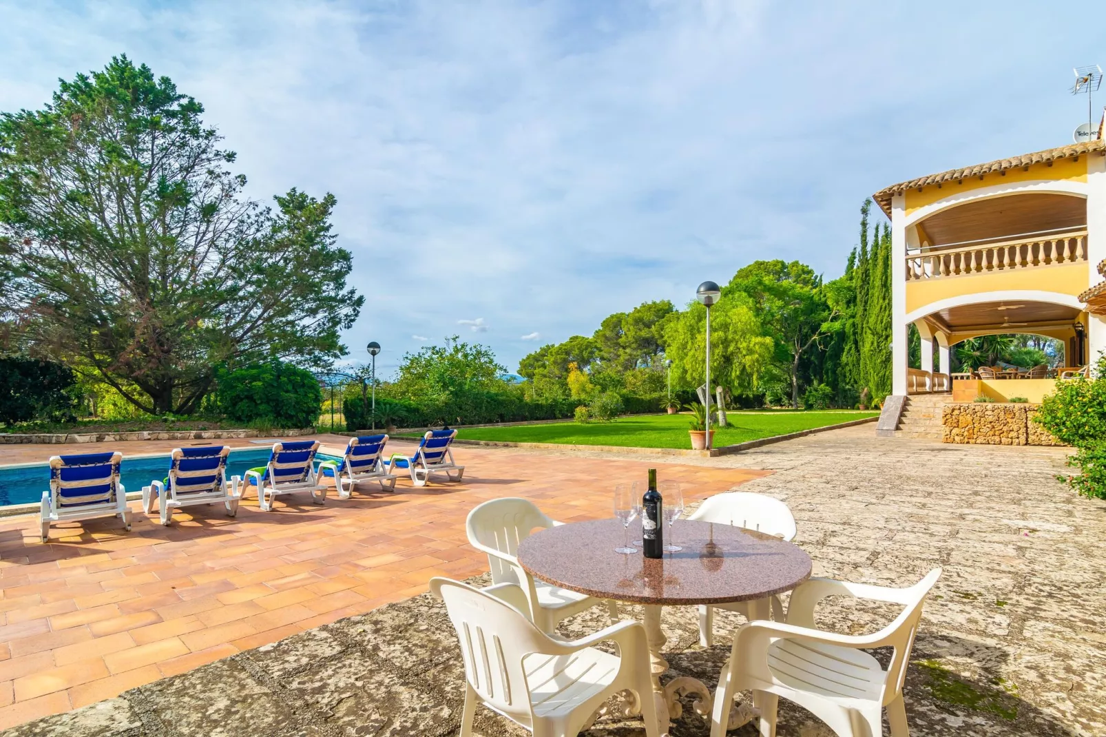 Finca Son Pou-Exterior summer