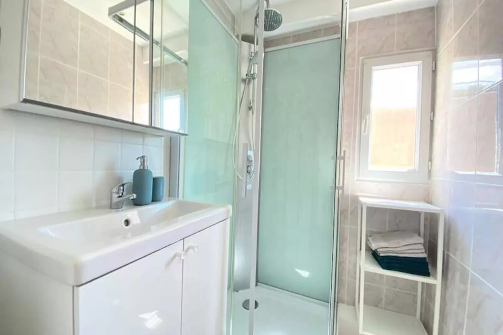 06at2 - T2 Cosy Bord De Mer Situation Idéale-Non tagué