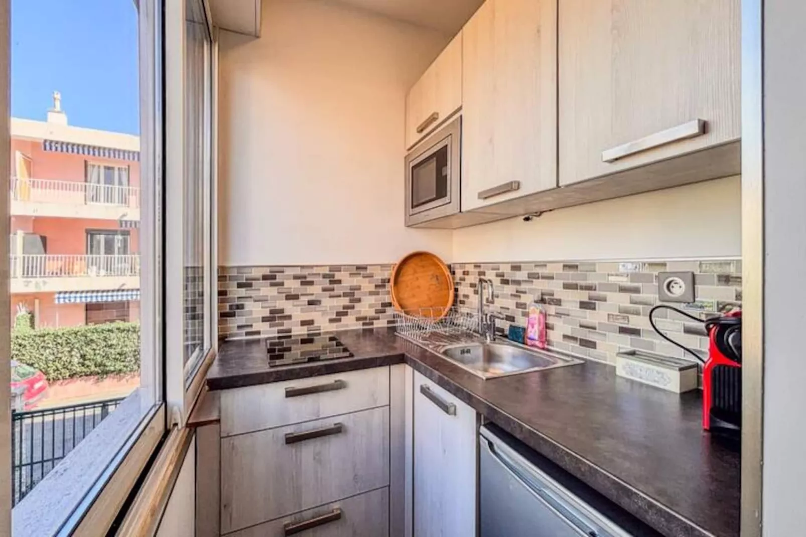 Studio Contemporain 2p à Quelques Pas Des Plages-Untagged