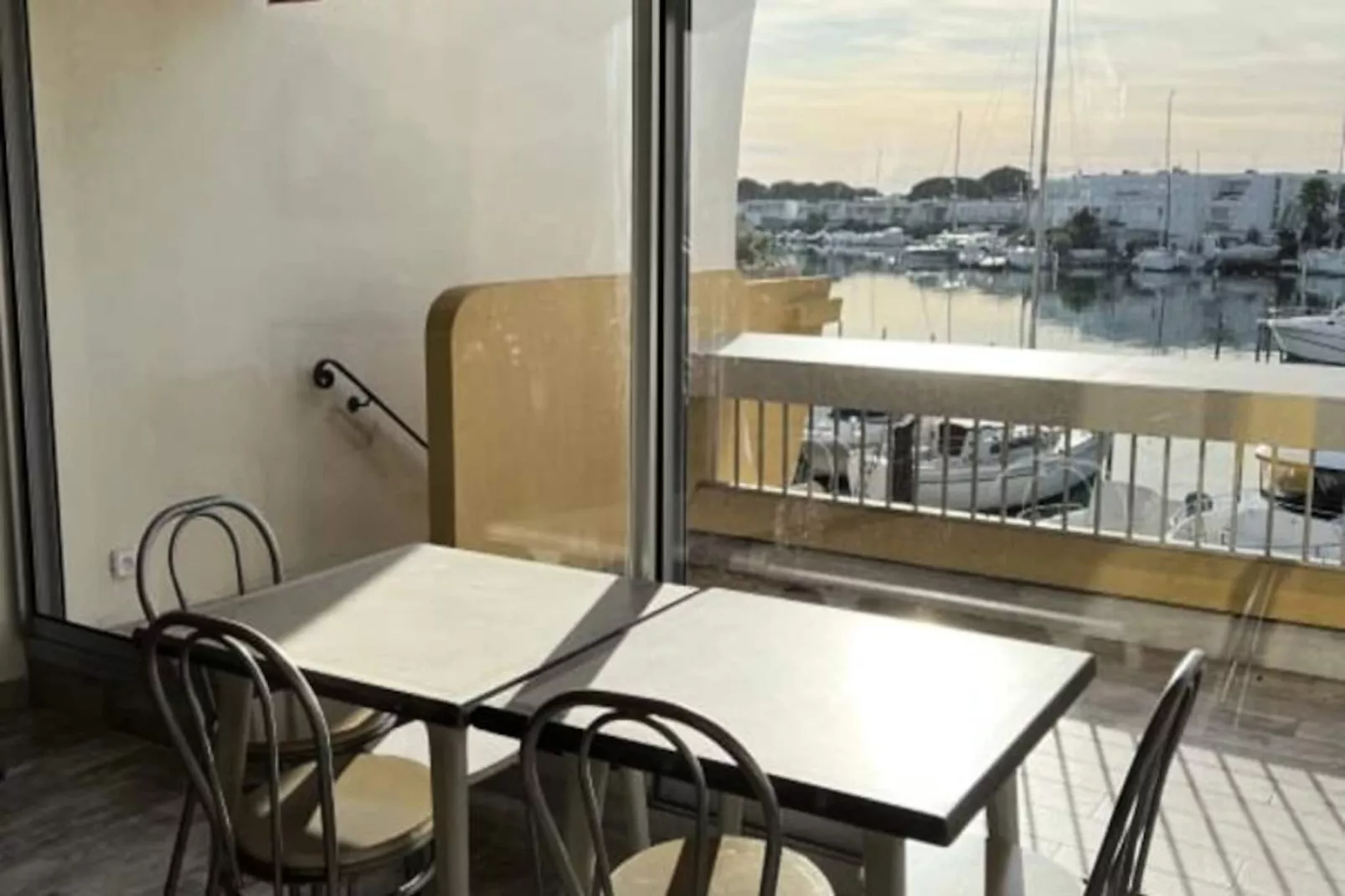 Résidence La Marina De Lairan : 2 Chambres Terrasse Vue Port De Plaisance-Nicht zugeordnet