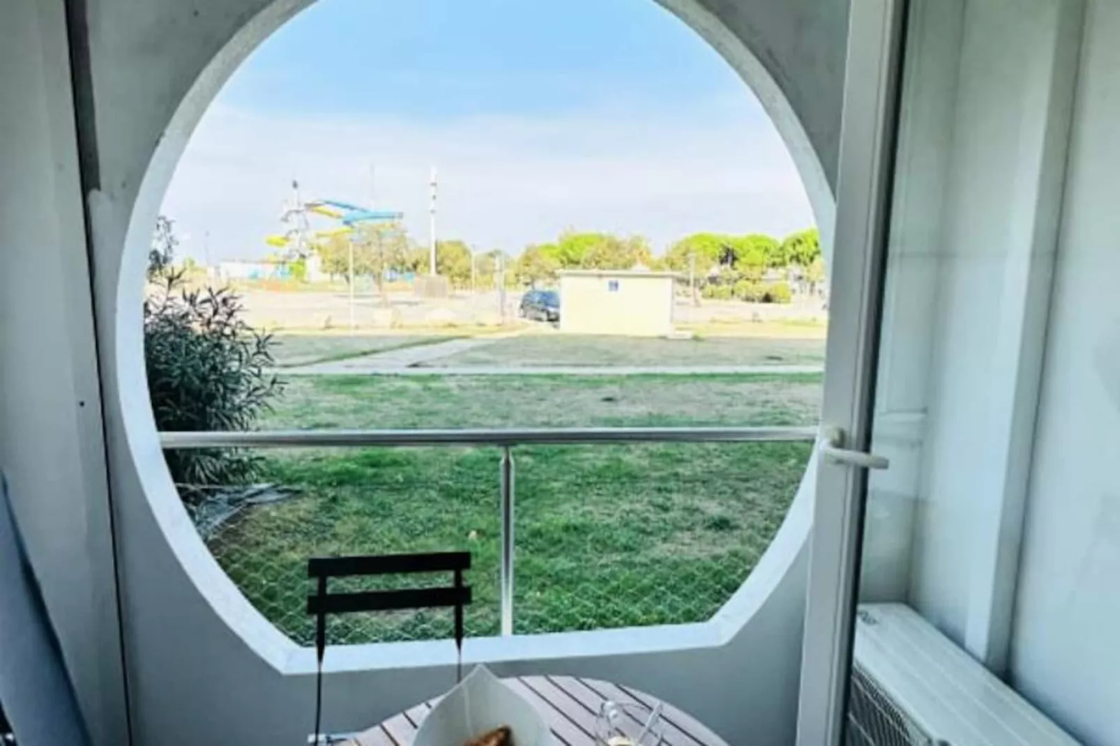 Résidence L'emeraude Au Soleil : Studio Avec Coin Nuit Dans R&eacute;sidence Sur La Plage-Untagged