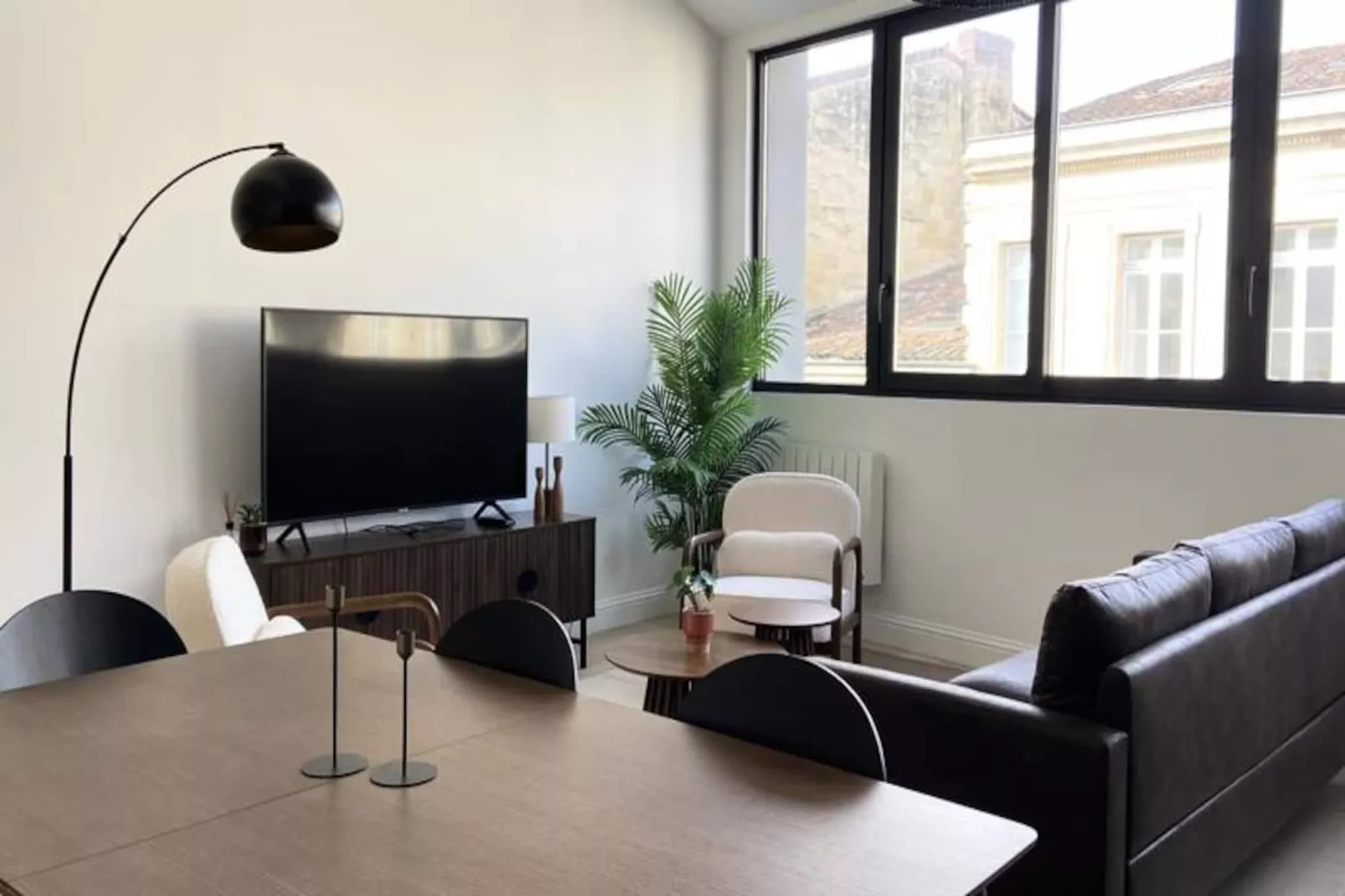 Duplex Prestigieux Au C&oelig;ur Du Triangle D&rsquo;or-Nicht zugeordnet