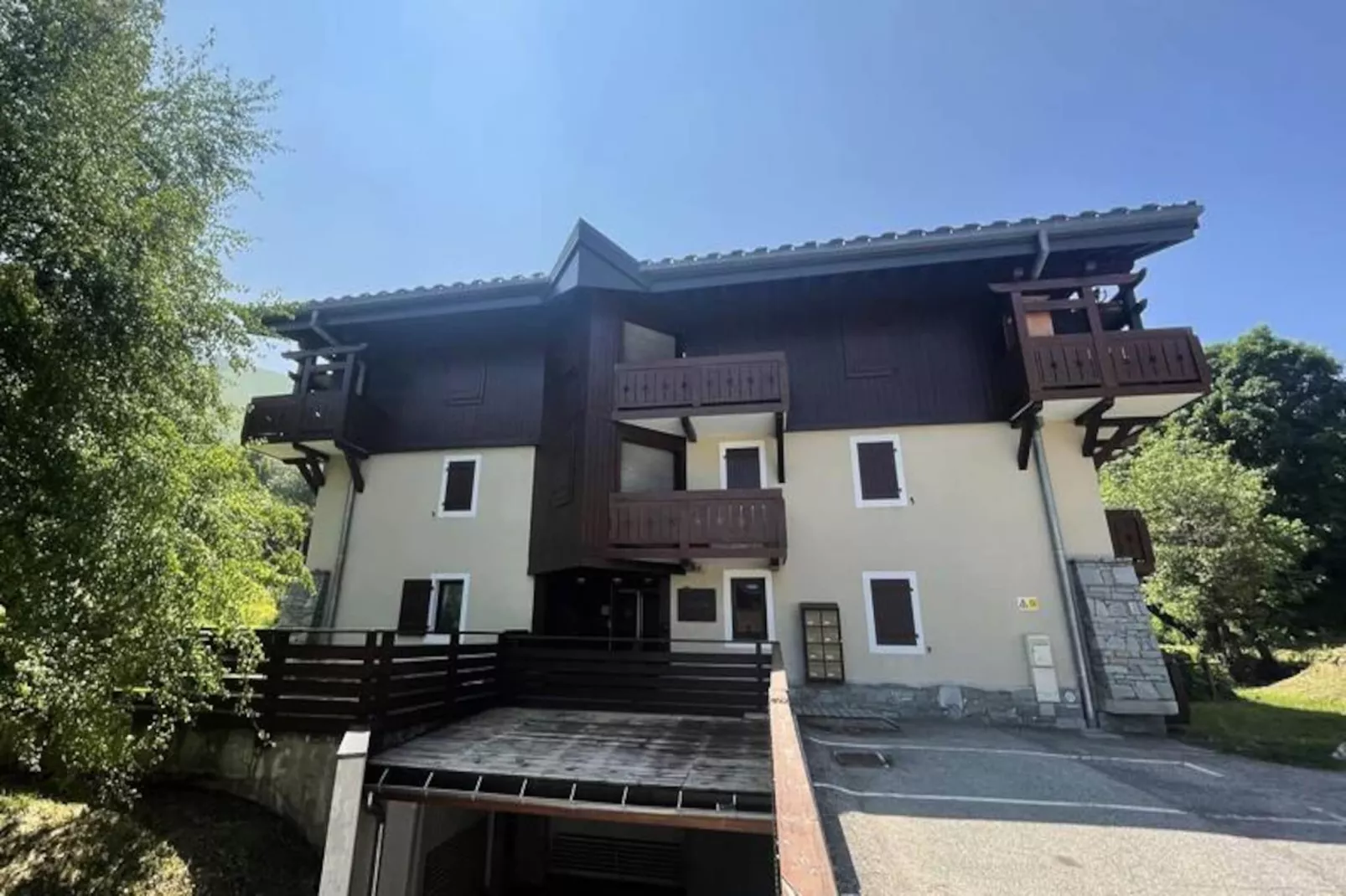 Chalets D Or-Untagged