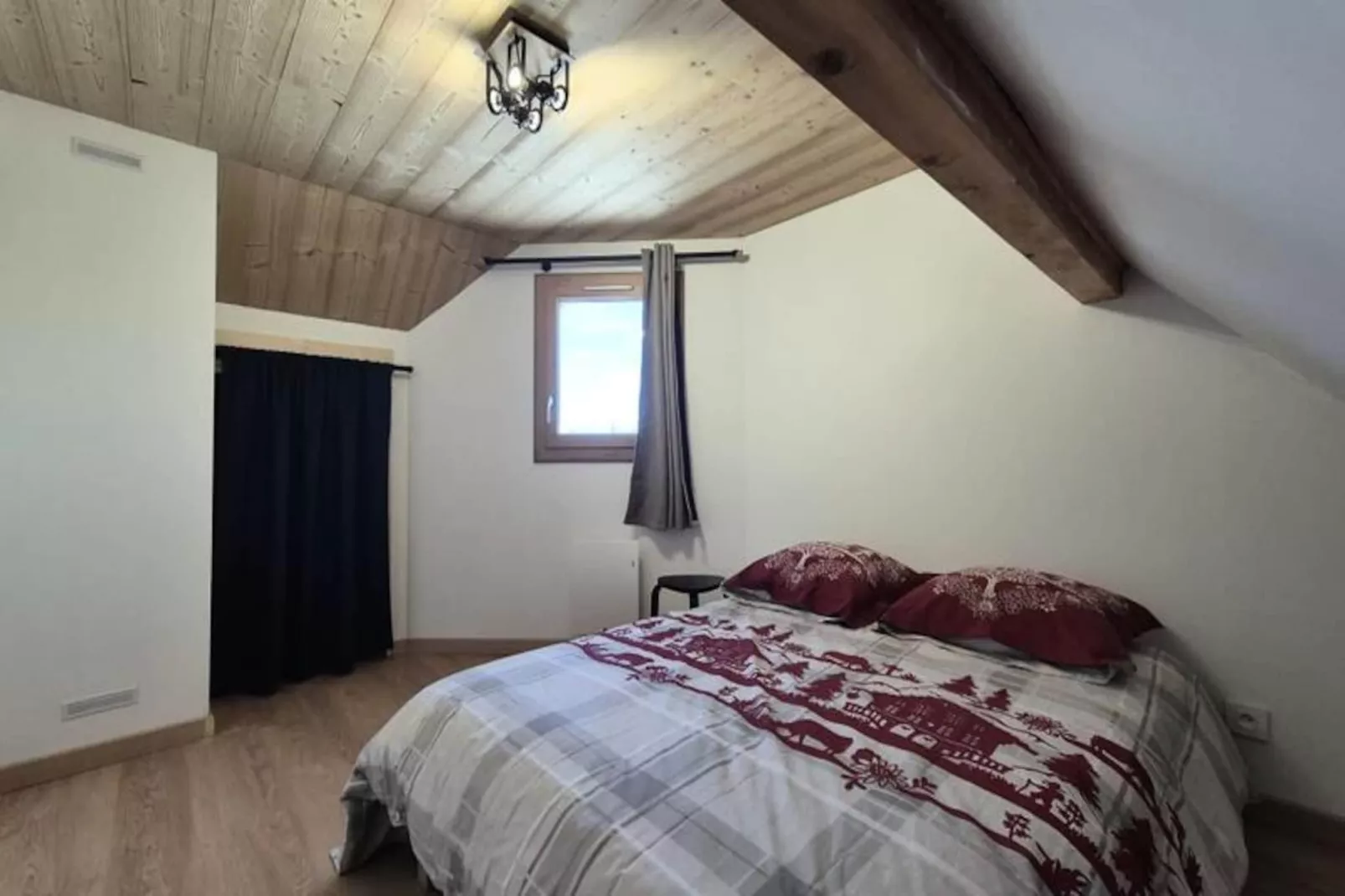 Chalet Nordique Pour 6 Personnes à La Féclaz - Piscine été-Untagged