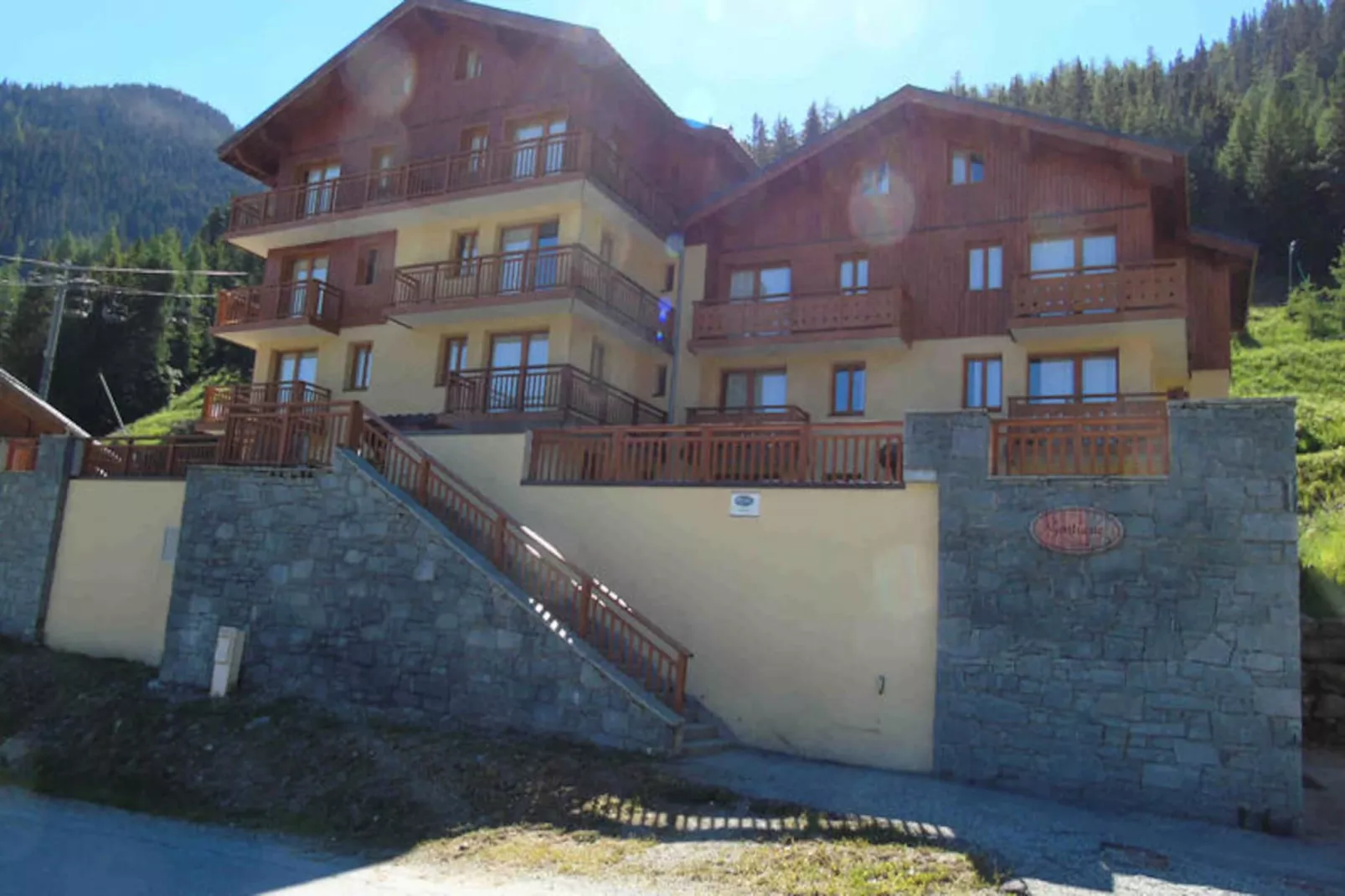 Chalet Arrondaz-Non tagué