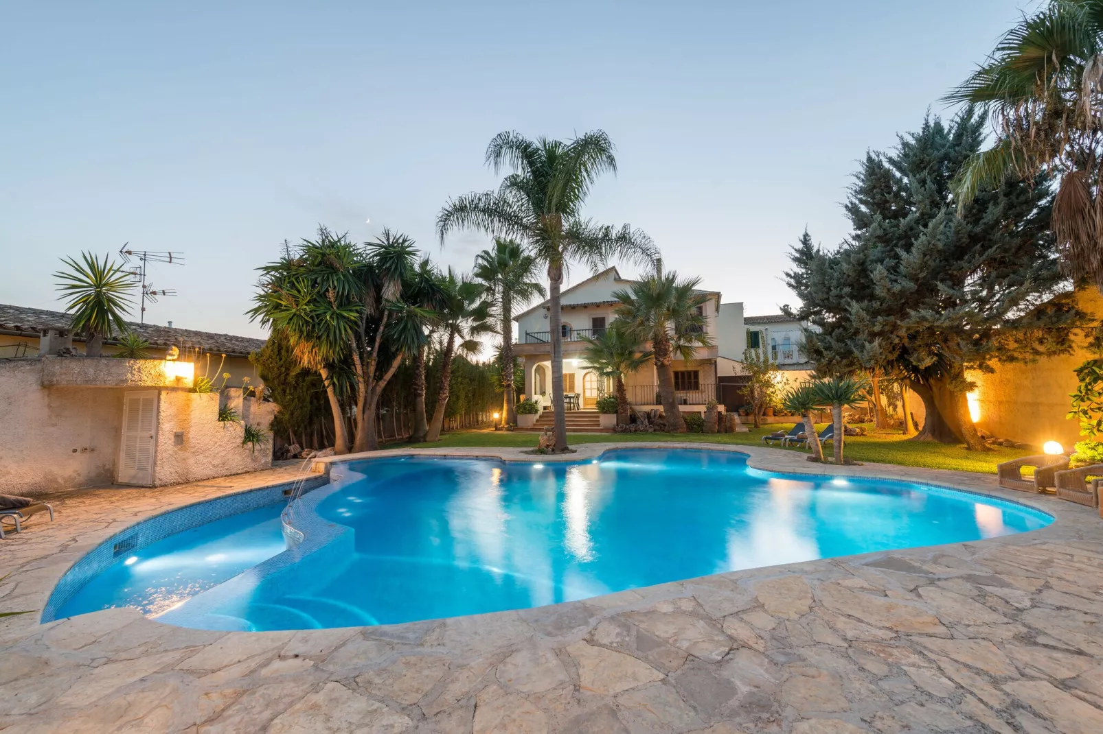 Can Gual-Exterior summer